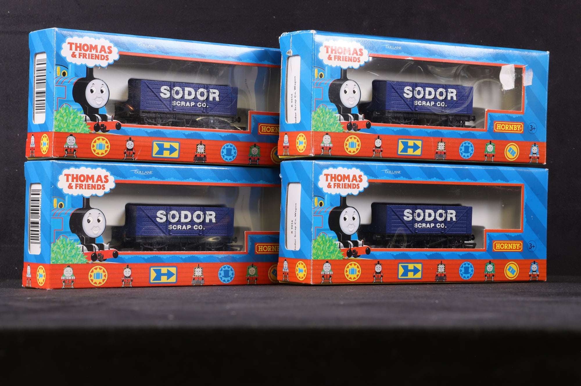 Hornby OO R9056 Thomas & Friends Rake Of 4 Sodor Scrap Co. Wagons