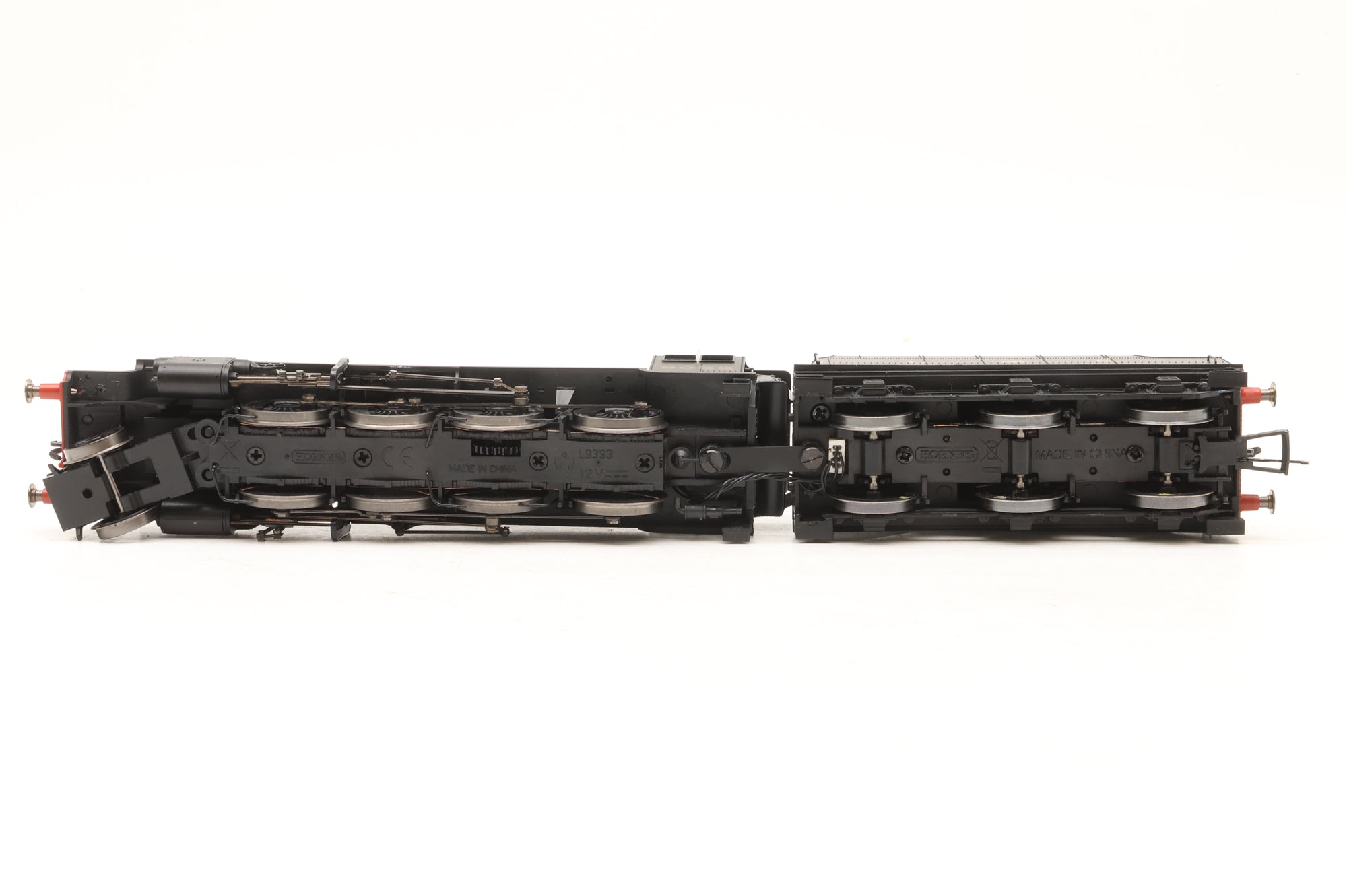 Hornby OO R3565 Class 8f '8035' LMS Black