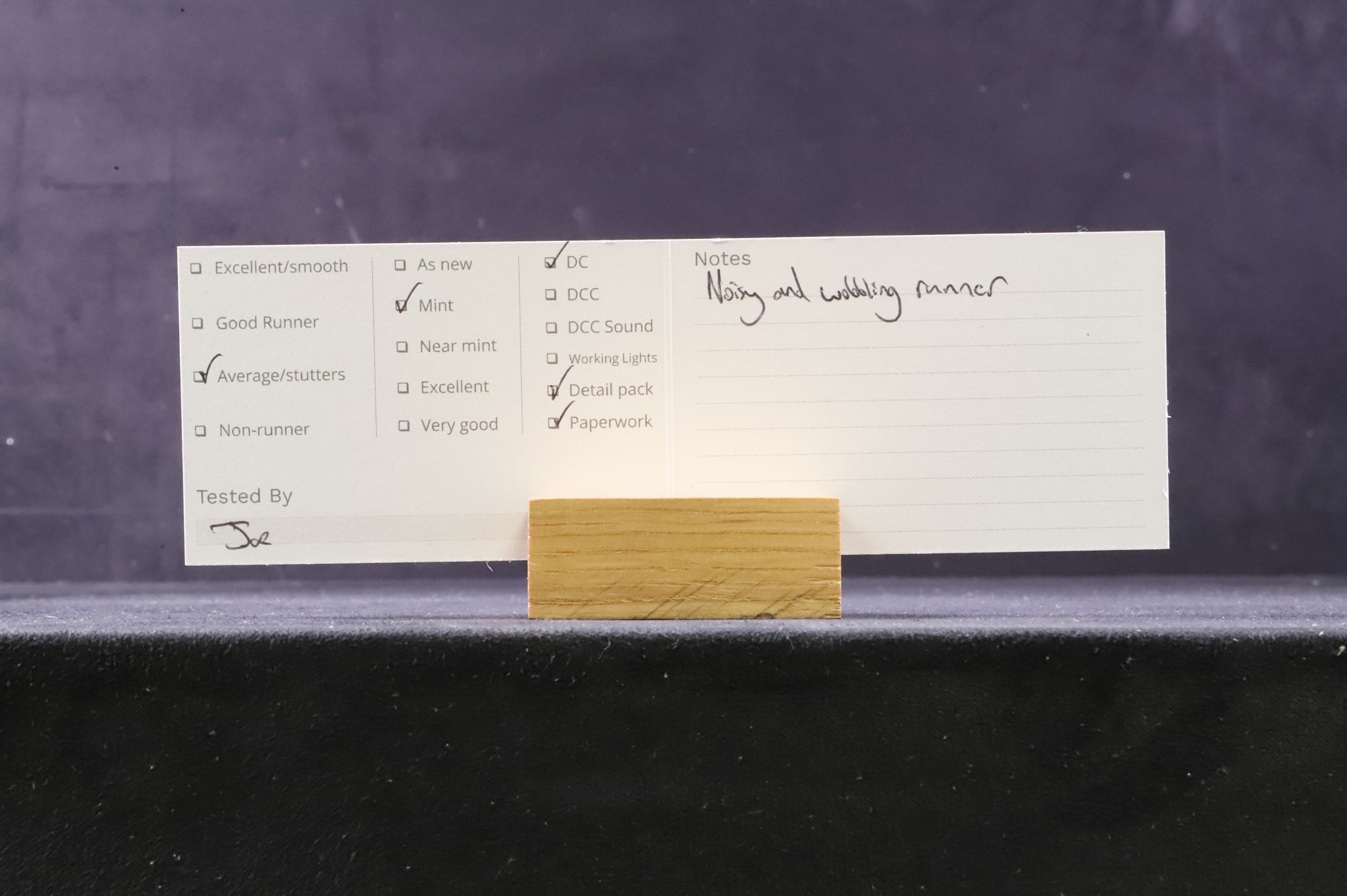 Bachmann OO 32-251 WD 2-8-0 Austerity 90274 in BR Black w/ Early Crests