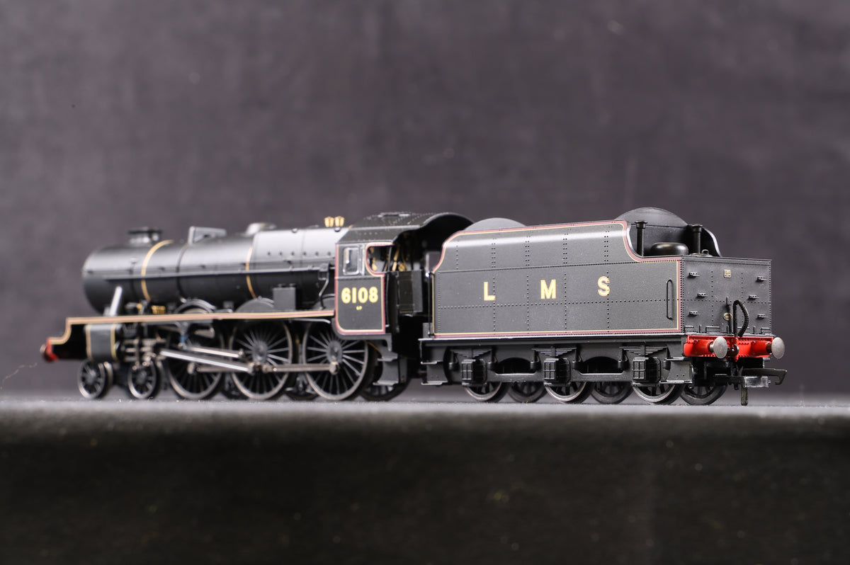 Hornby OO R3517 &#39;The Final Day&#39; &#39;Seaforth Highlander&#39; LMS Royal Scot Lined Black Ltd Ed 500/ 500