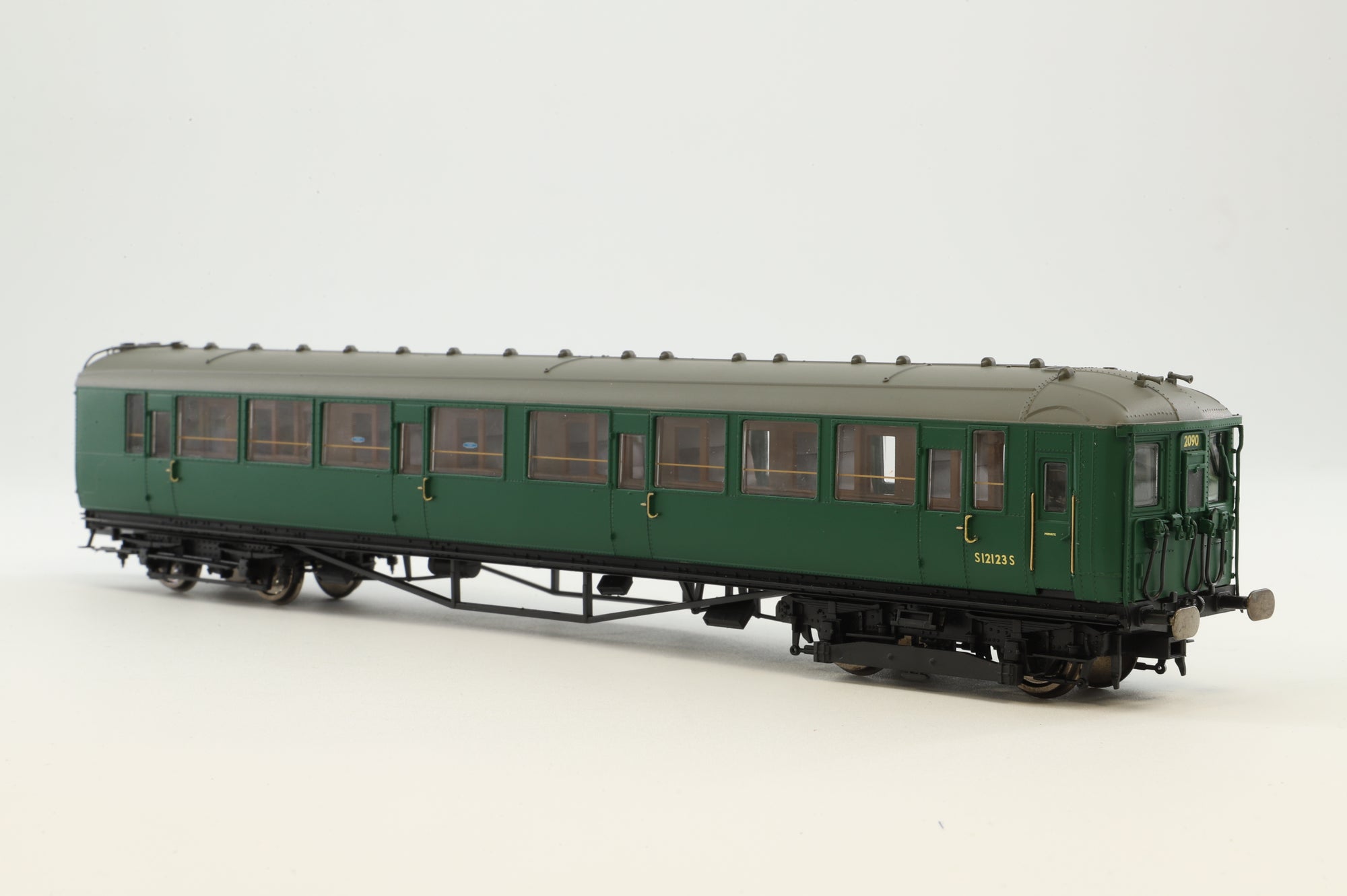 Hornby OO R3177 2-BIL 2090 2-Car EMU in BR(S) Green