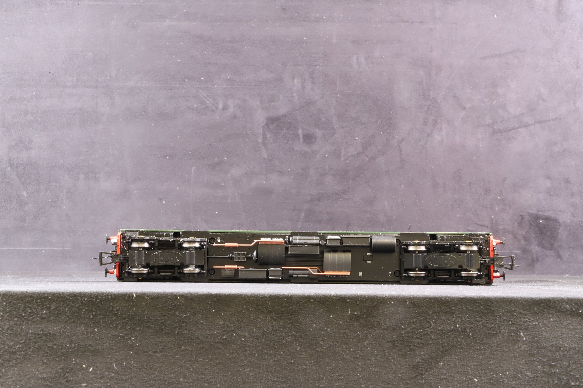 Heljan OO 89901 Class 128 Parcels DMU 'M55987' BR Green Speed Whiskers