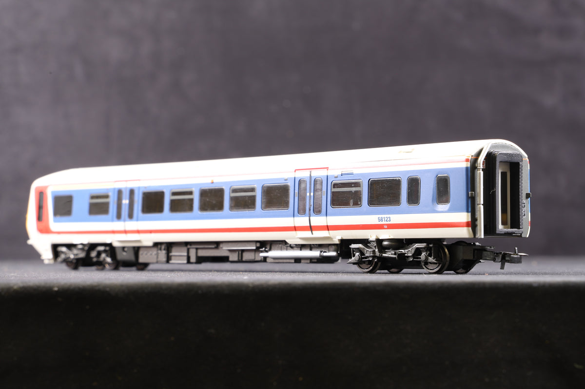 Bachmann OO 31-025 166 Turbo 3 Car DMU &#39;Network Southeast&#39;