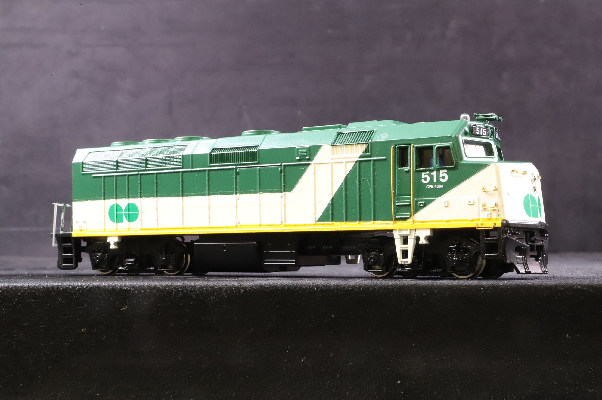 Spectrum HO 87001 '515' F40PH Diesel
