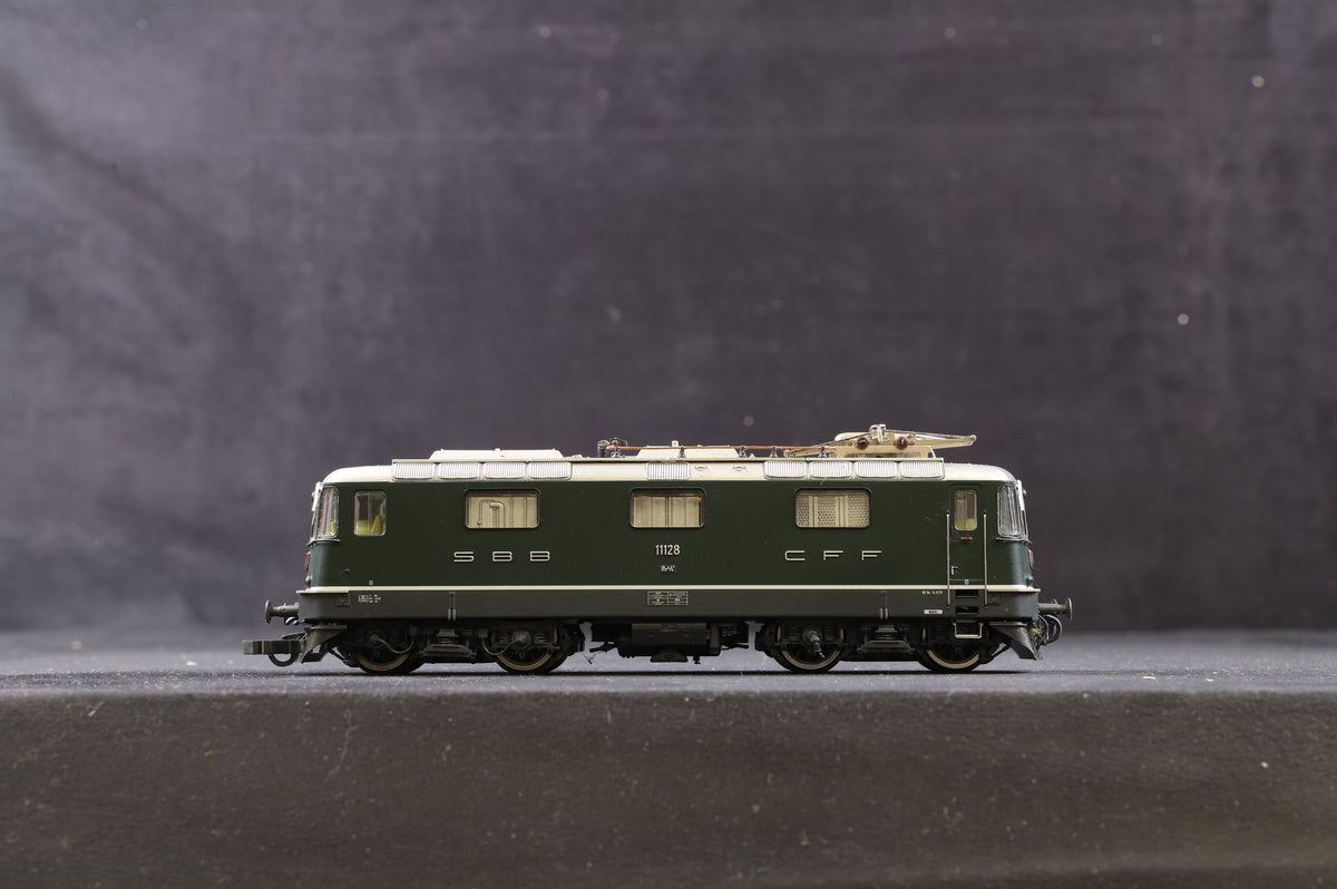 Roco HO SBB-CFF Electric Loco Green Re 4/4 &#39;11128&#39;