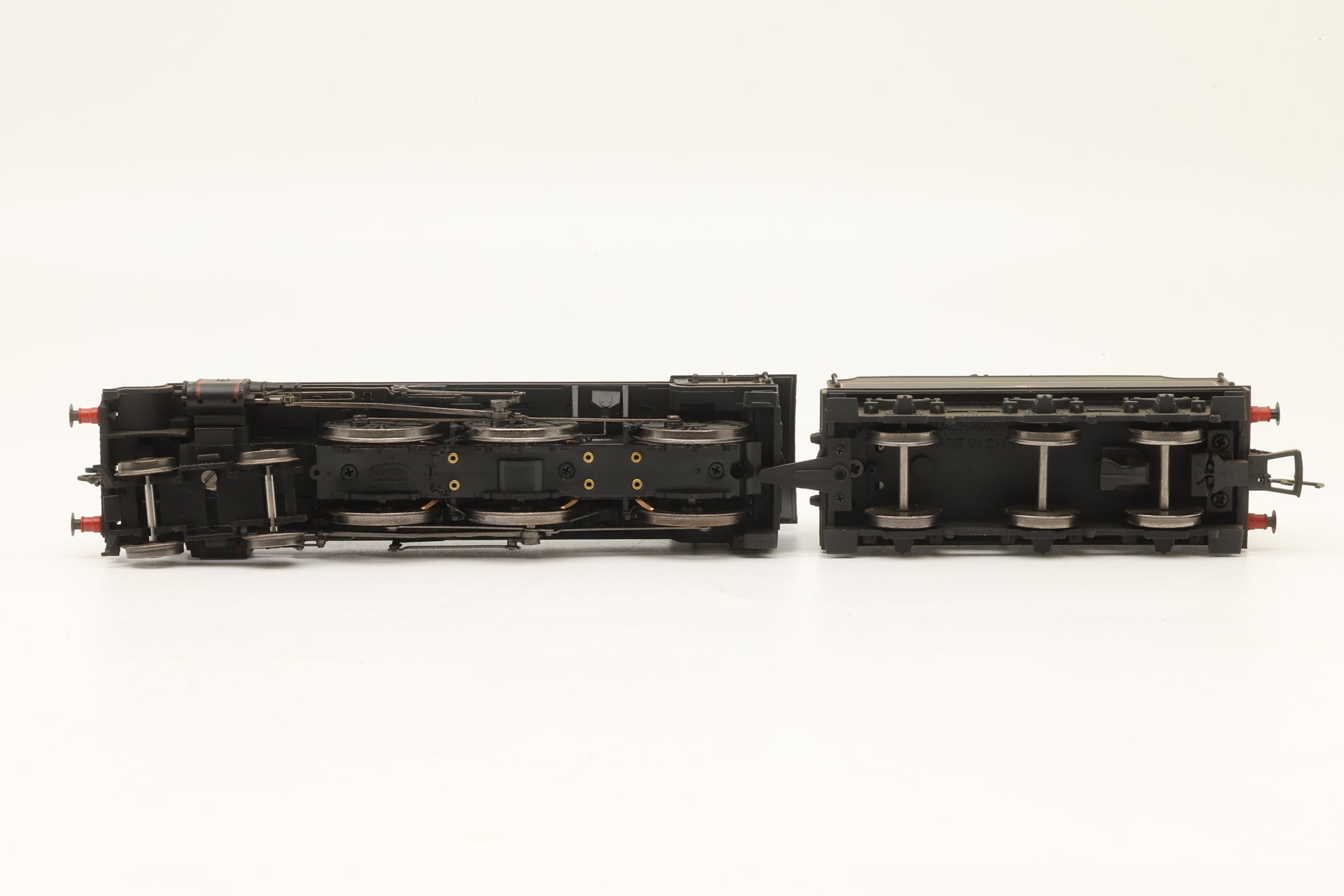 Bachmann OO 31-716 Class B1 '61180' BR Black L/C Weathered