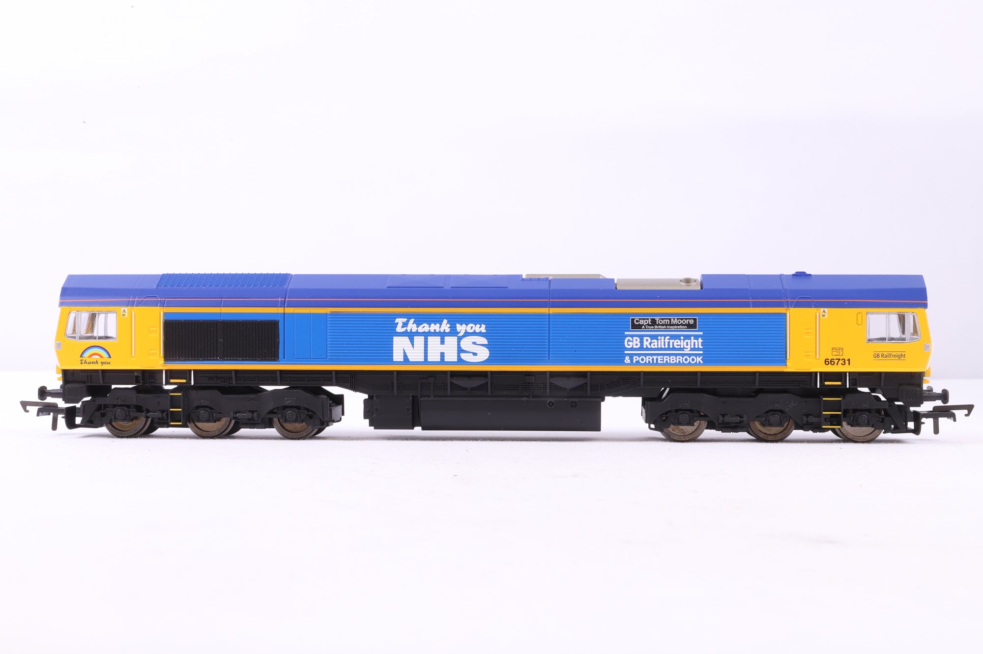 Hornby OO R30069 GBRf Class 66 'Capt. Tom Moore - A True British Inspiraation' '66731' Ltd. Ed., DCC Fitted