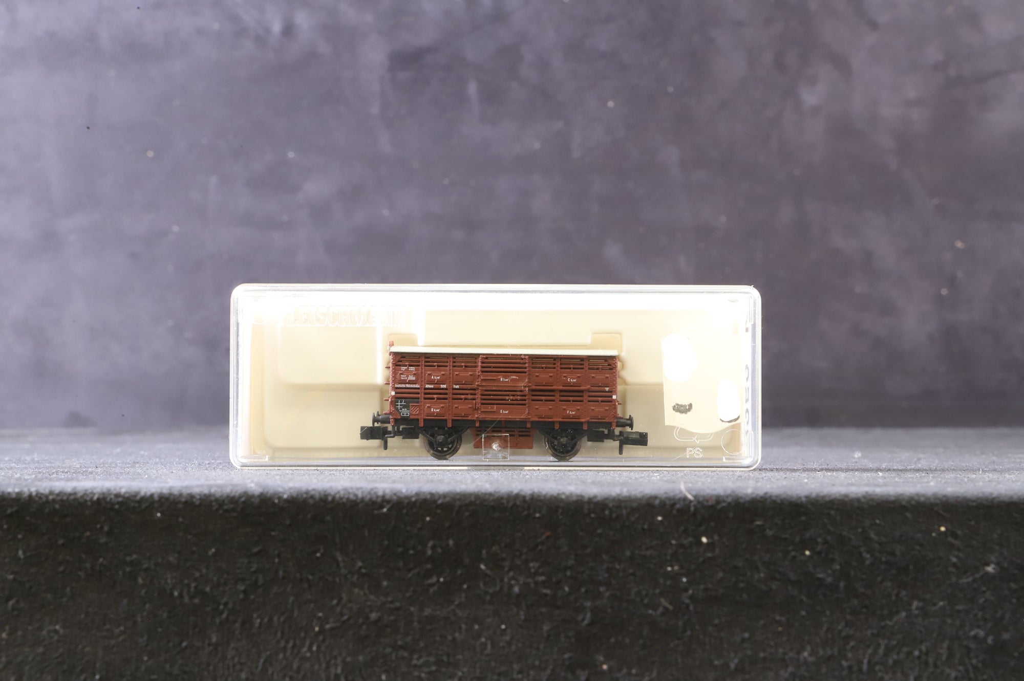 Fleischmann N Rake Of 7 DRG Cattle Wagons Inc. 8352x5 & 8361x2