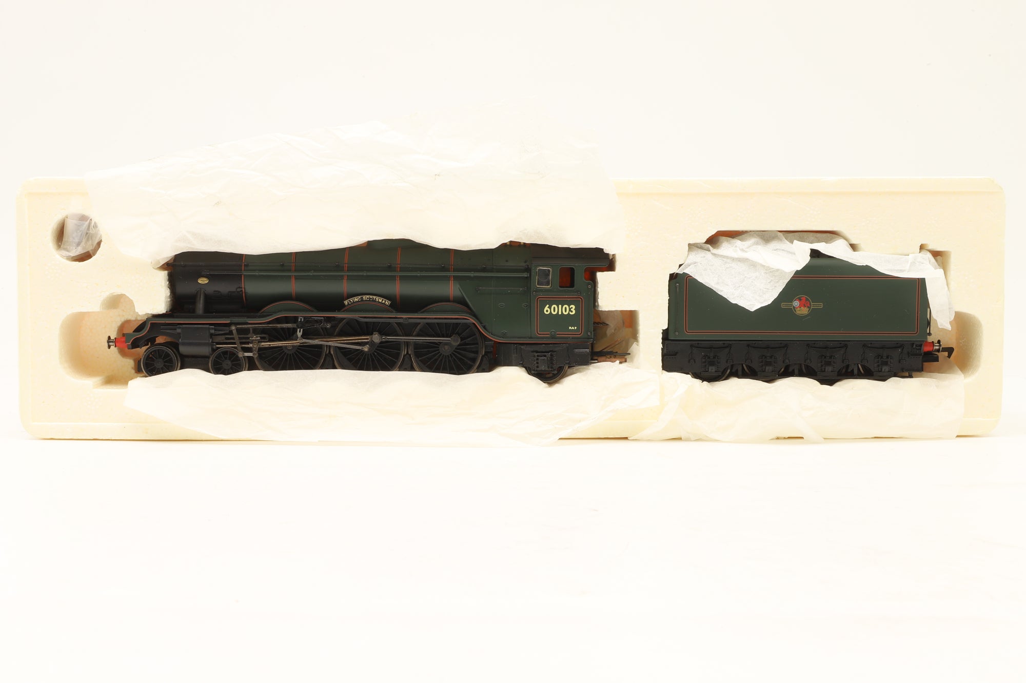 Hornby OO R2054 Class A3 '60103' 'Flying Scotsman' BR Lined Green L/C Tender Drive