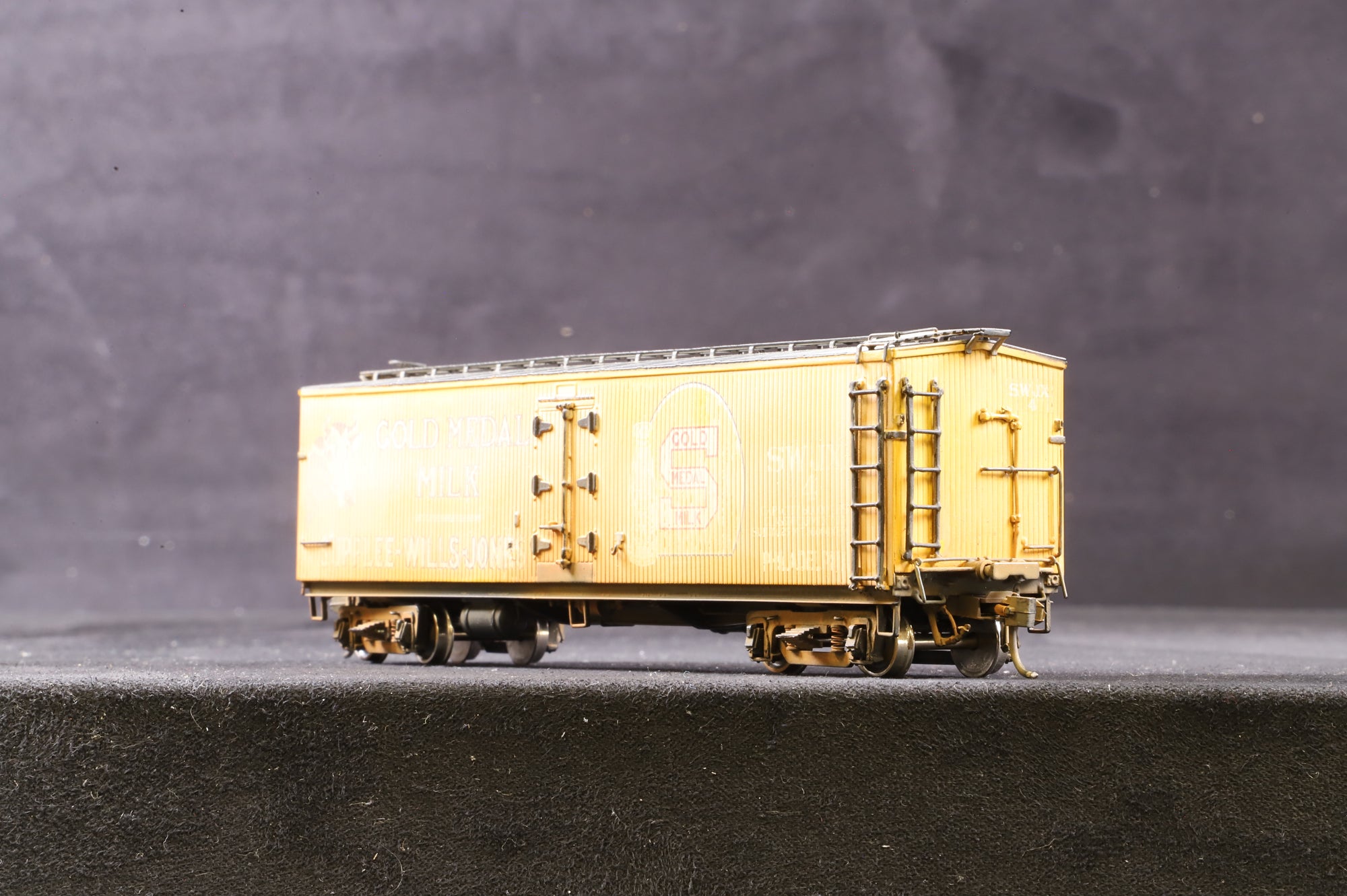 Precision Scale Co/Ironhorse Models HO Brass 41' Peaked Roof Milk Car, Supple-Willis-Jones, Weathered