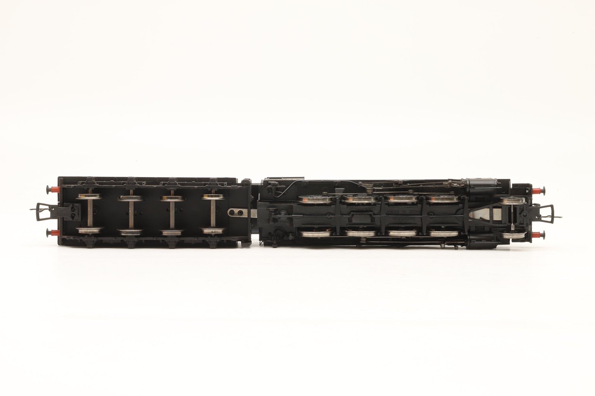 Bachmann OO 32-257 WD 2-8-0 Austerity No. 90015 BR Black Early Crest (Weathered)