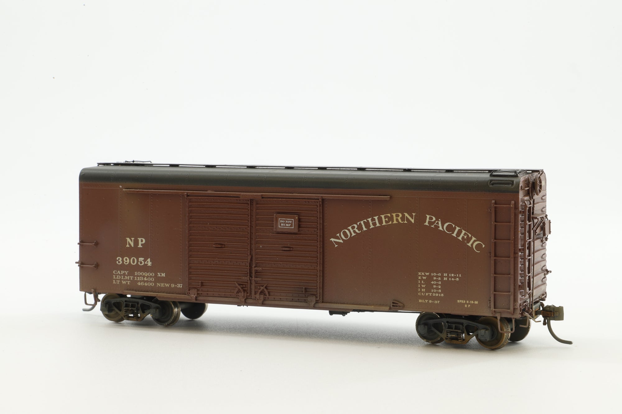 W&R Enterprises HO Brass 3235 Box Car Auto NP 40' Round Roof 39054' Weathered