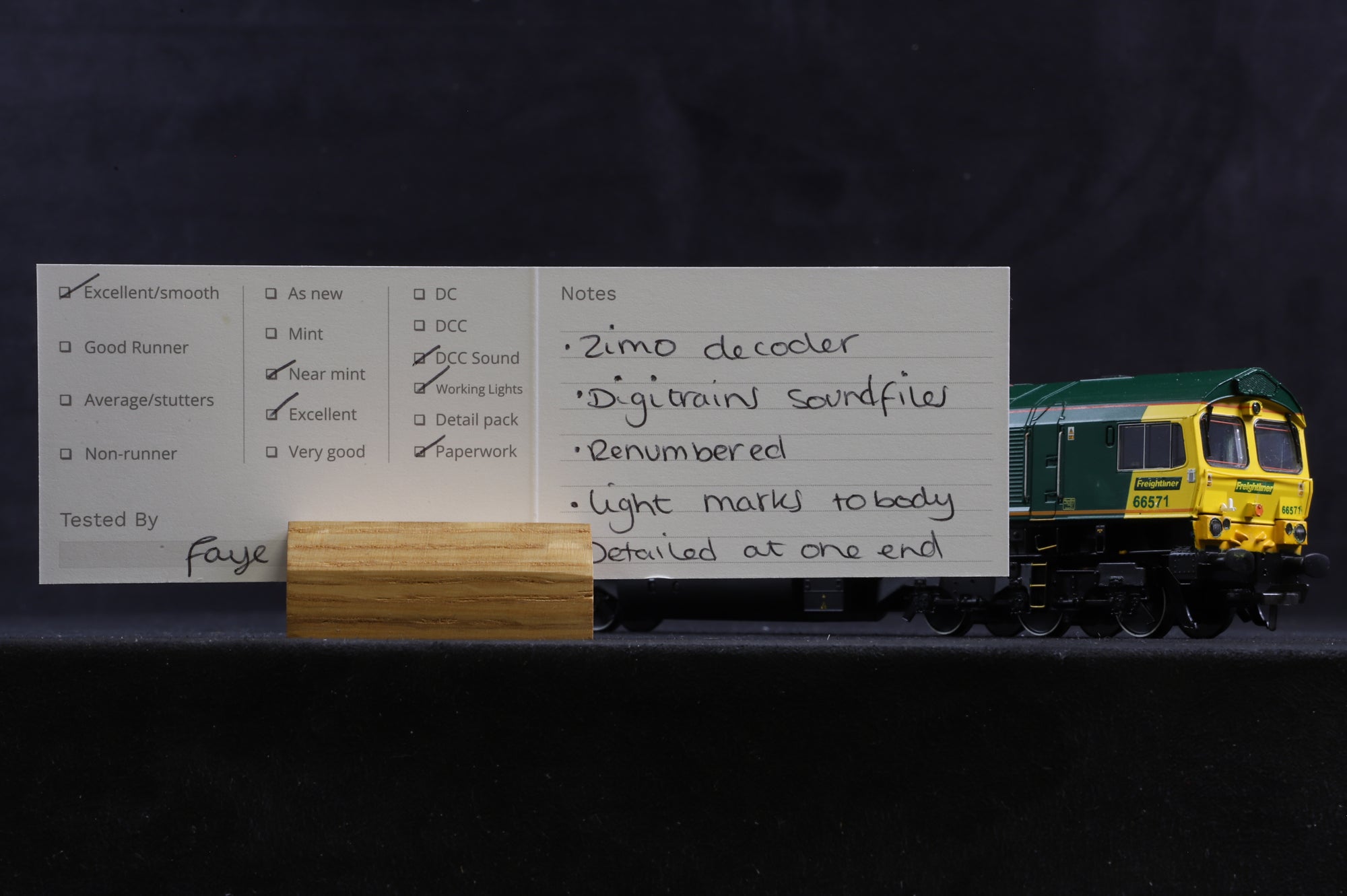 Bachmann OO 32-728DS Class 66 '66571' Freightliner Renumbered, DCC Sound