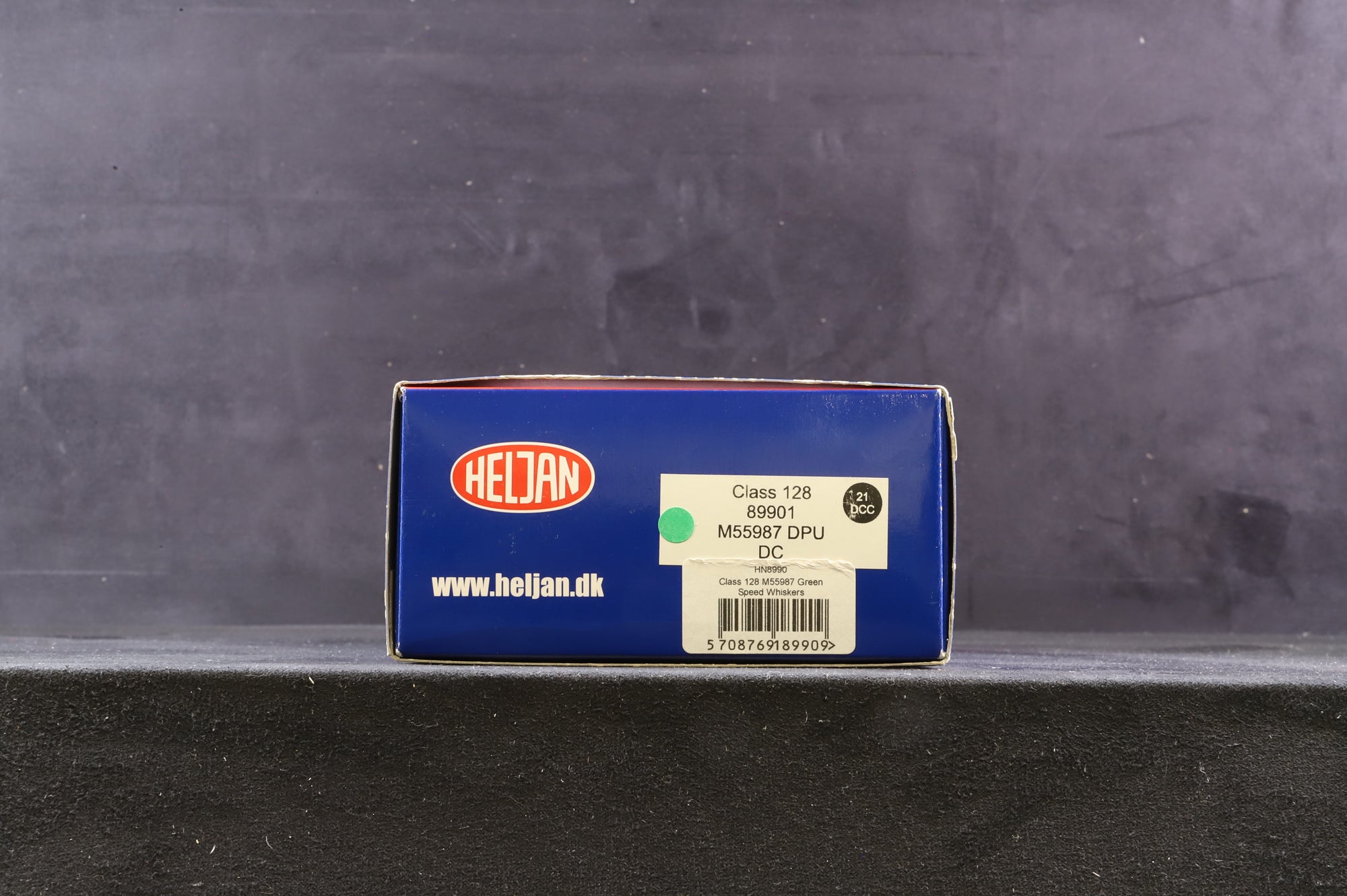 Heljan OO 89901 Class 128 Parcels DMU 'M55987' BR Green Speed Whiskers