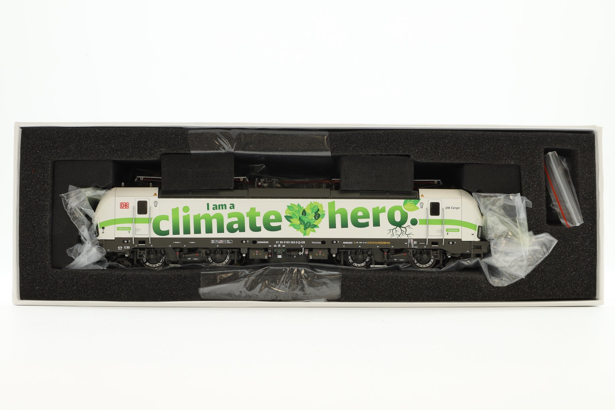 L. S. Models HO 16077S Siemens Vectron MS DB Cargo DCC Sound