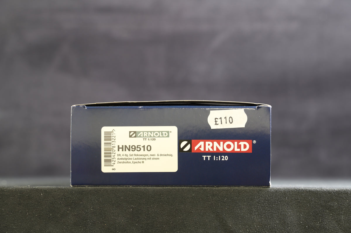 Arnold TT HN9510 4-Unit Set &#39;Reko coaches&#39;, 3 x 2 Axle + Post Van, DR, Period III