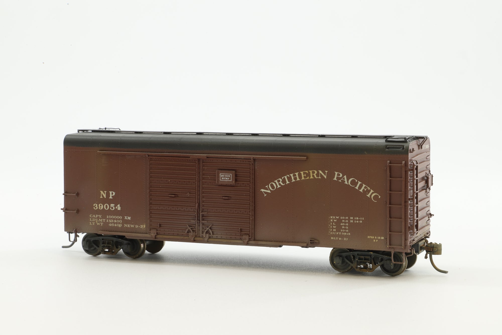 W&R Enterprises HO Brass 3235 Box Car Auto NP 40' Round Roof 39054' Weathered