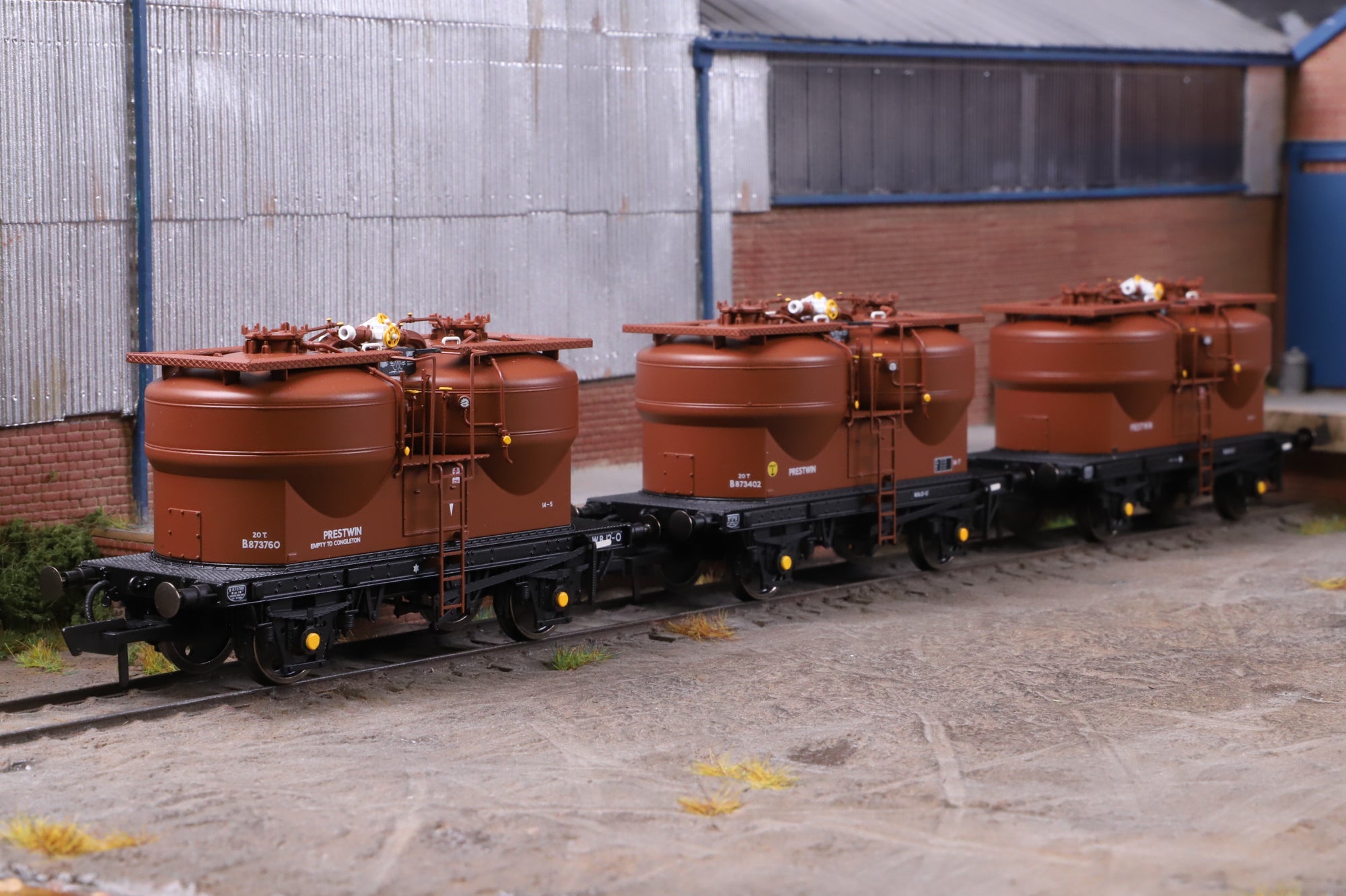 Clark Railworks OO Gauge C3041 BR Bauxite Prestwin Wagons (3-Pcs), B873400, B873402 & B873760 (Pre-TOPS)