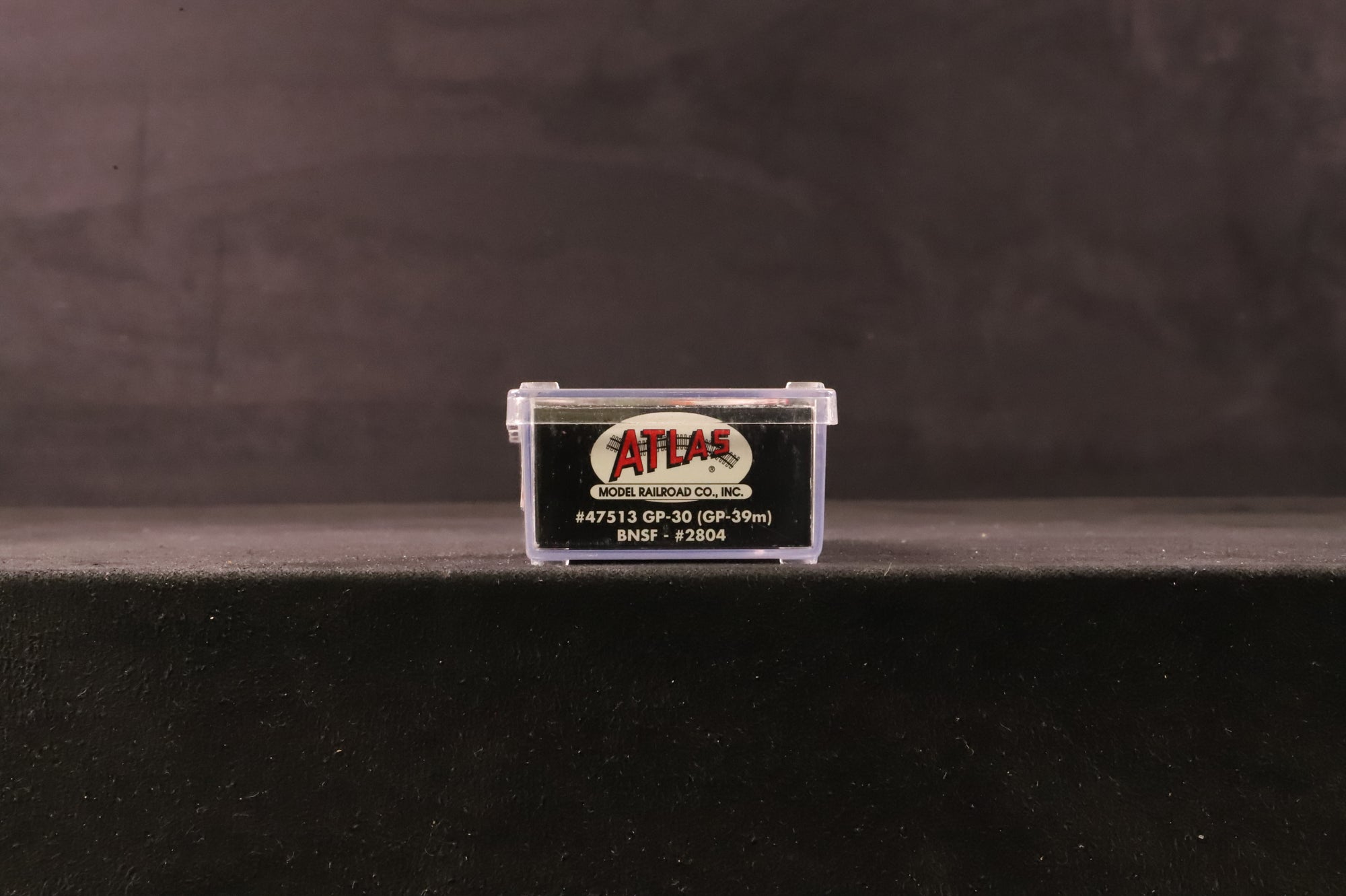 Atlas N Gauge 47513 GP-30/39m Diesel Locomotive 2804 in BNSF Livery