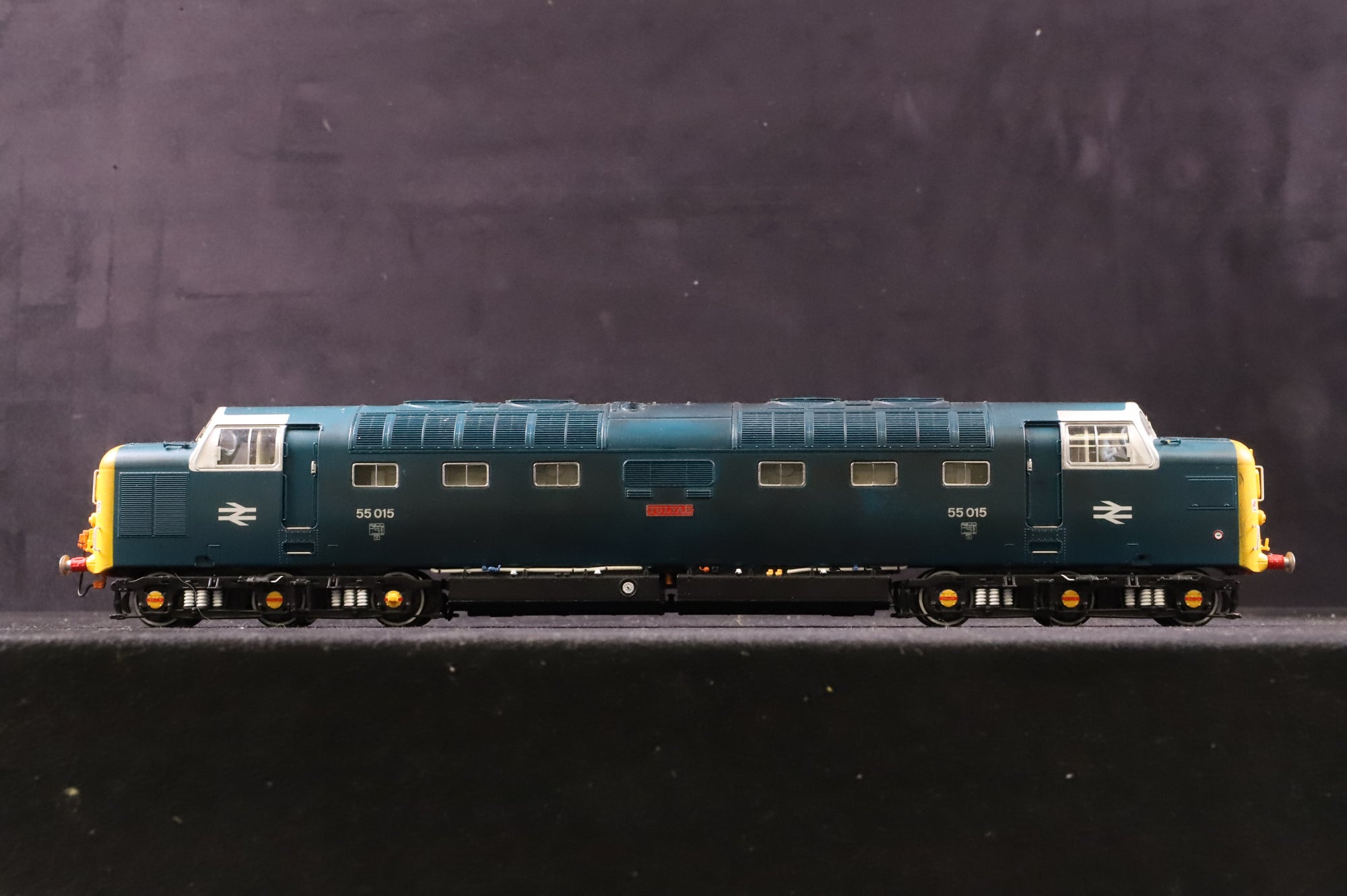Accurascale OO ACC2165 BR EE Type 5 Class 55 Deltic '55015' 'Tulyar' BR Blue White Cabs Weathered DCC Sound