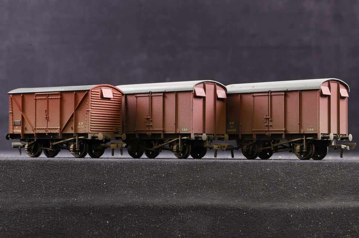 Bachmann OO Rake of 12 Box Vans