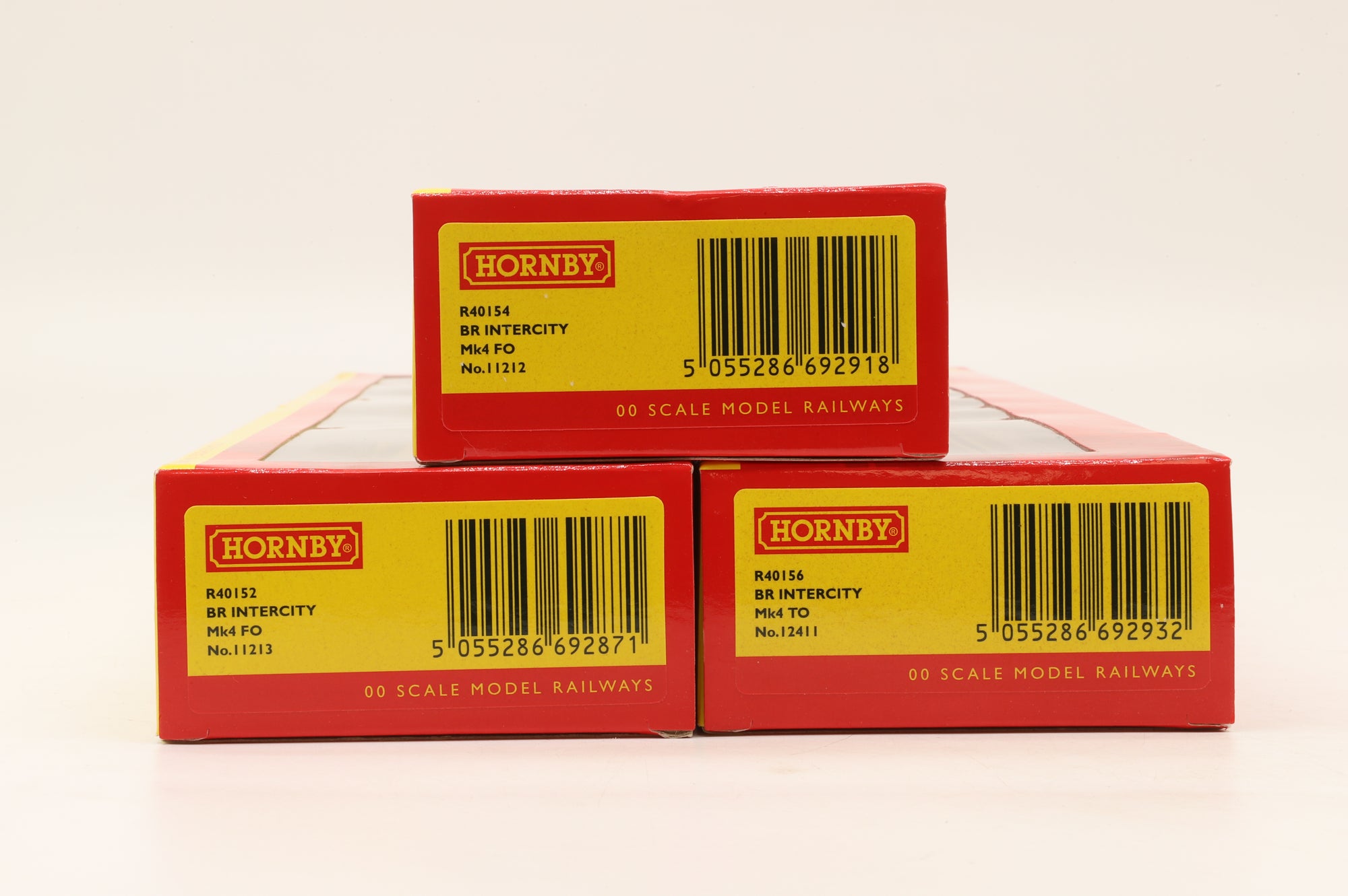 Hornby OO Rake Of 3 BR Intercity Mk4 Coaches Inc. R40156, R40152 & R40154