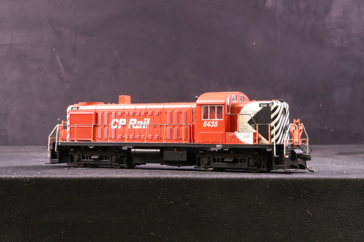 Bachmann HO 63902 Alco RS3 No.8438 in Canadian Pacific Livery - DCC Sound