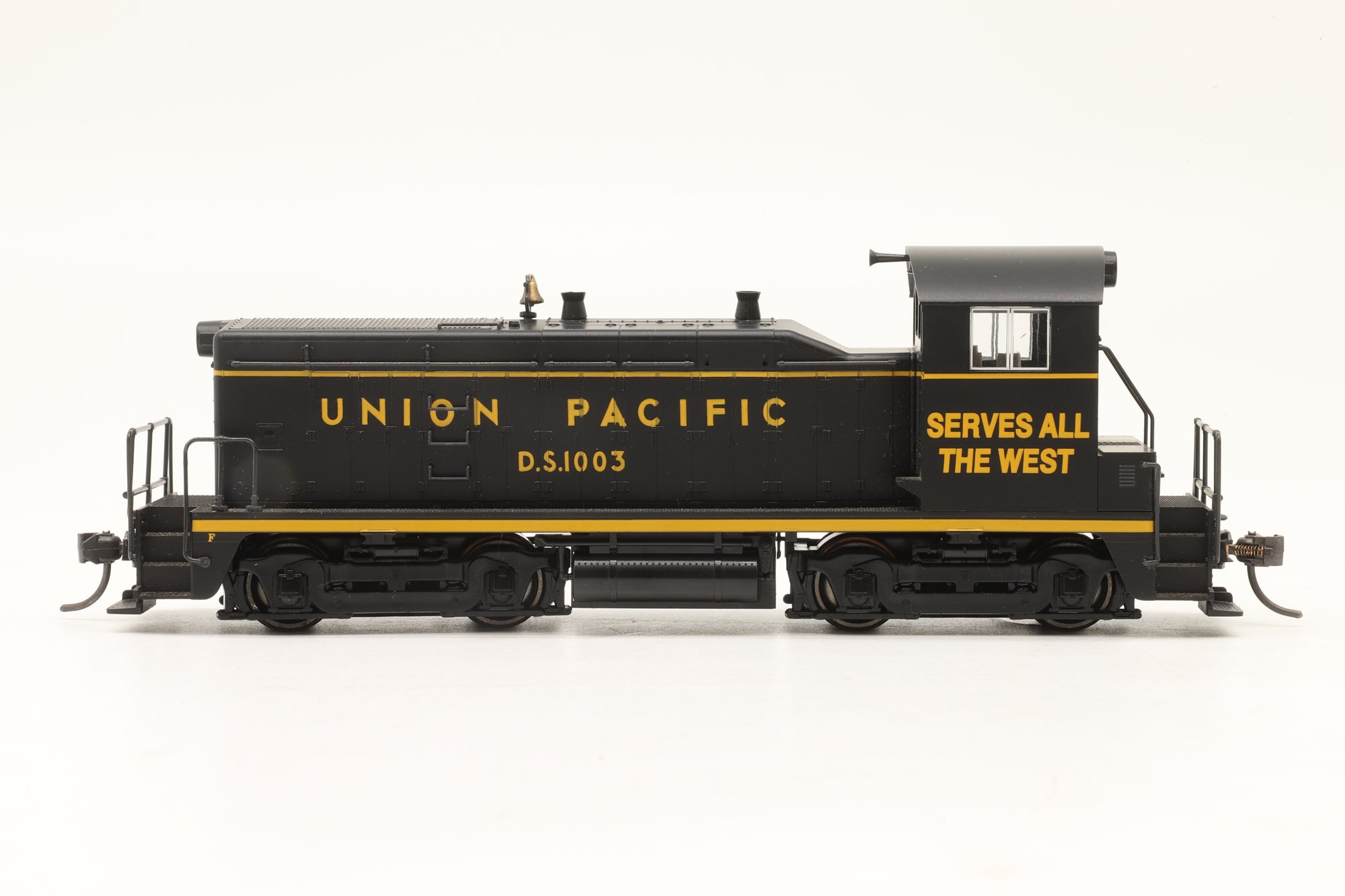 Kato HO 37-10D EMD NW2 Phase I Union Pacific #1003
