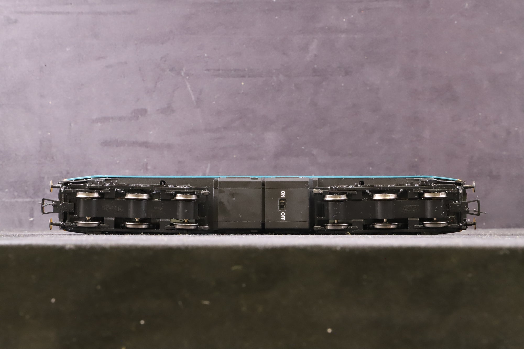 Bachmann OO Class 47 Unnumbered in BR Blue