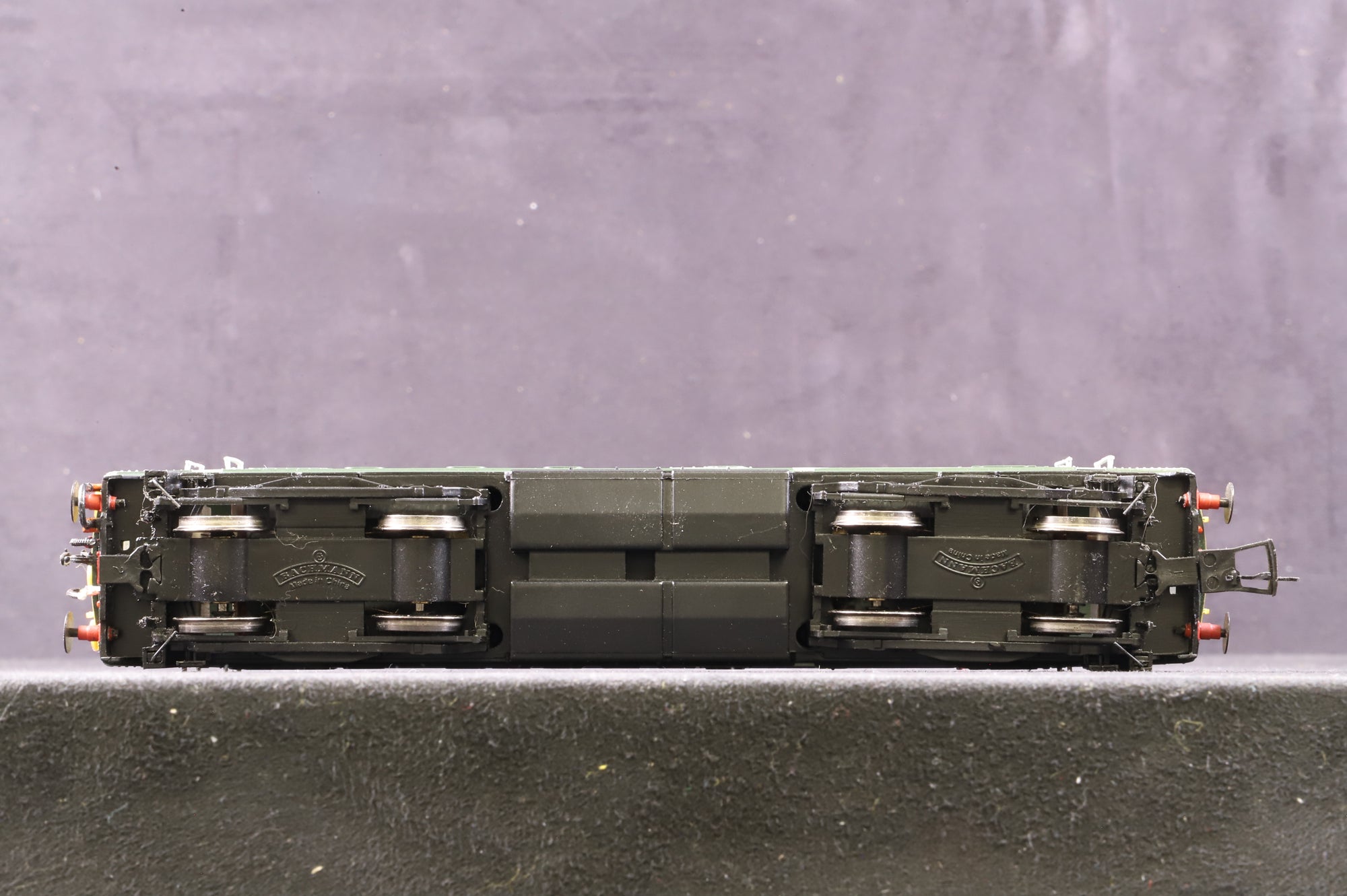 Bachmann OO 32-430 Class 24 'Diesel Bo-Bo 'D5013' BR Green Weathered DCC Fitted