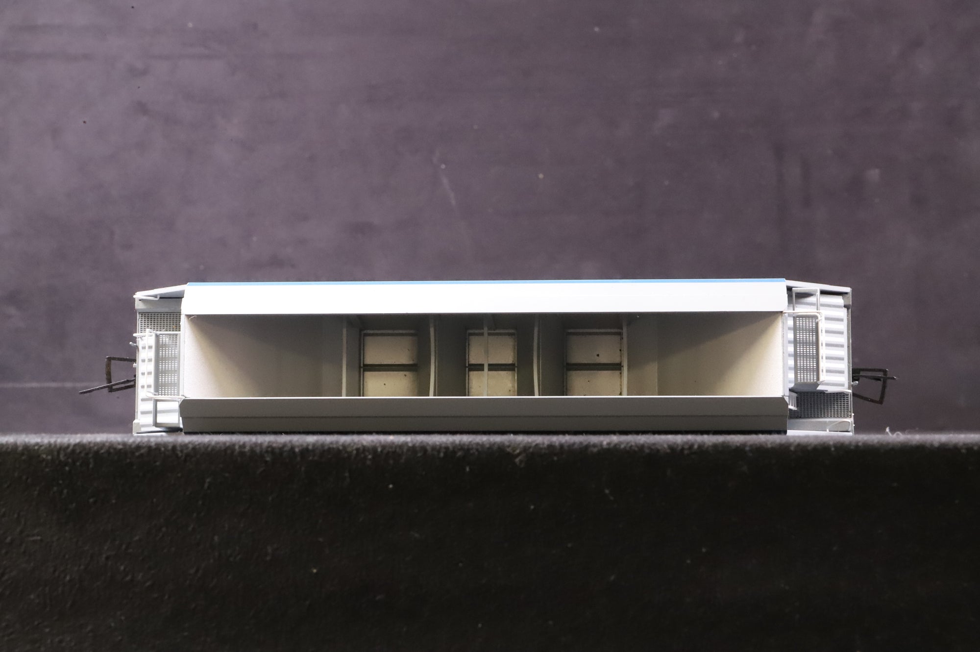 Dapol OO 4F-050-102/3 Rake of 2 JHA (Middle) Hoppers No.19337/49 in Foster Yeoman Livery