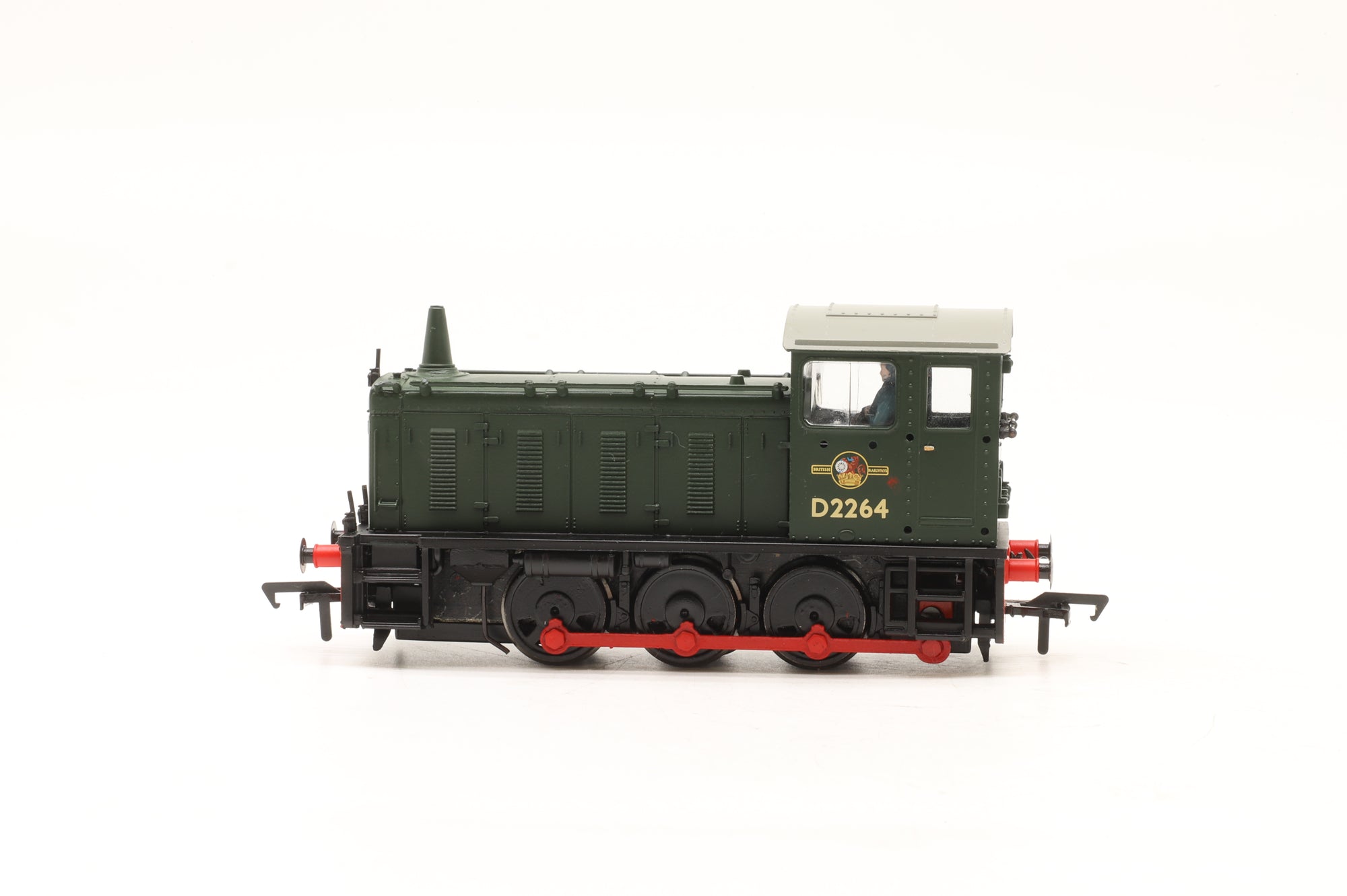 Bachmann OO 31-342 Class 04 D2264 in BR Green