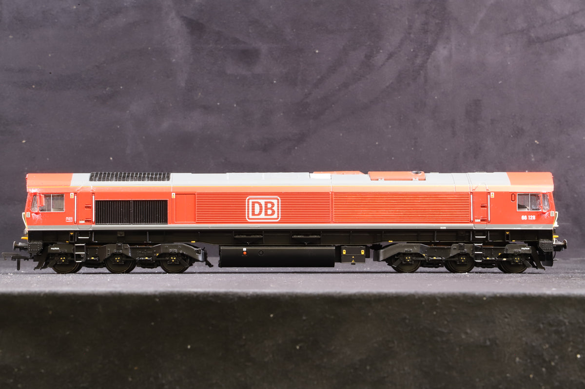 Bachmann OO 32-738Z Class 66 &#39;66128&#39; DB Cargo Renumbered, DCC Sound