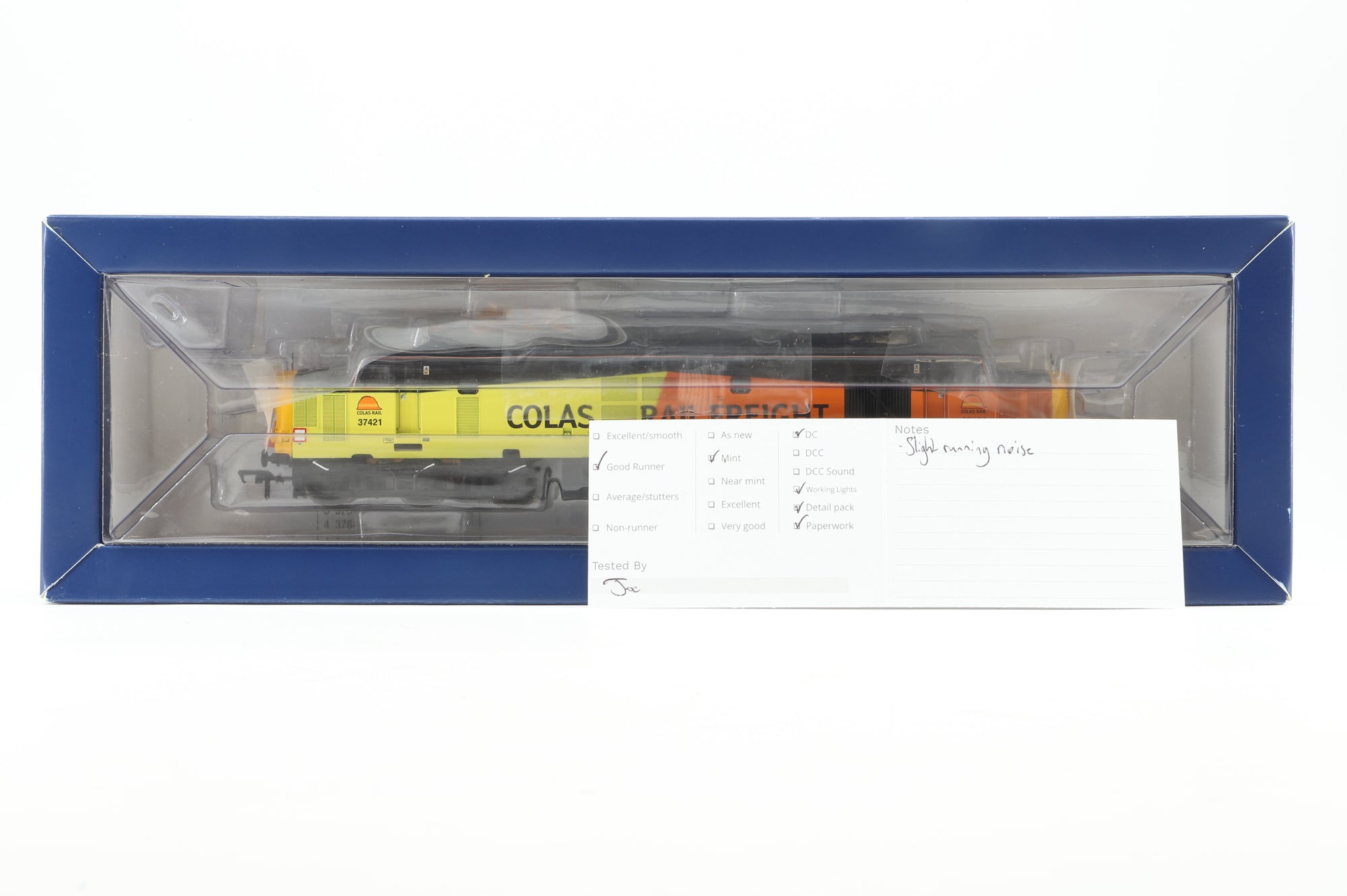 Bachmann OO 32-389 Class 37/4 37421 in Colas Livery