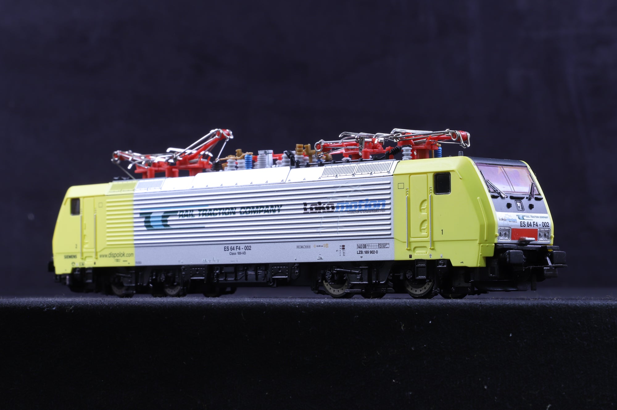 Piko HO 57453 F4 Siemens ES 64 F4-002 Electric Locomotive