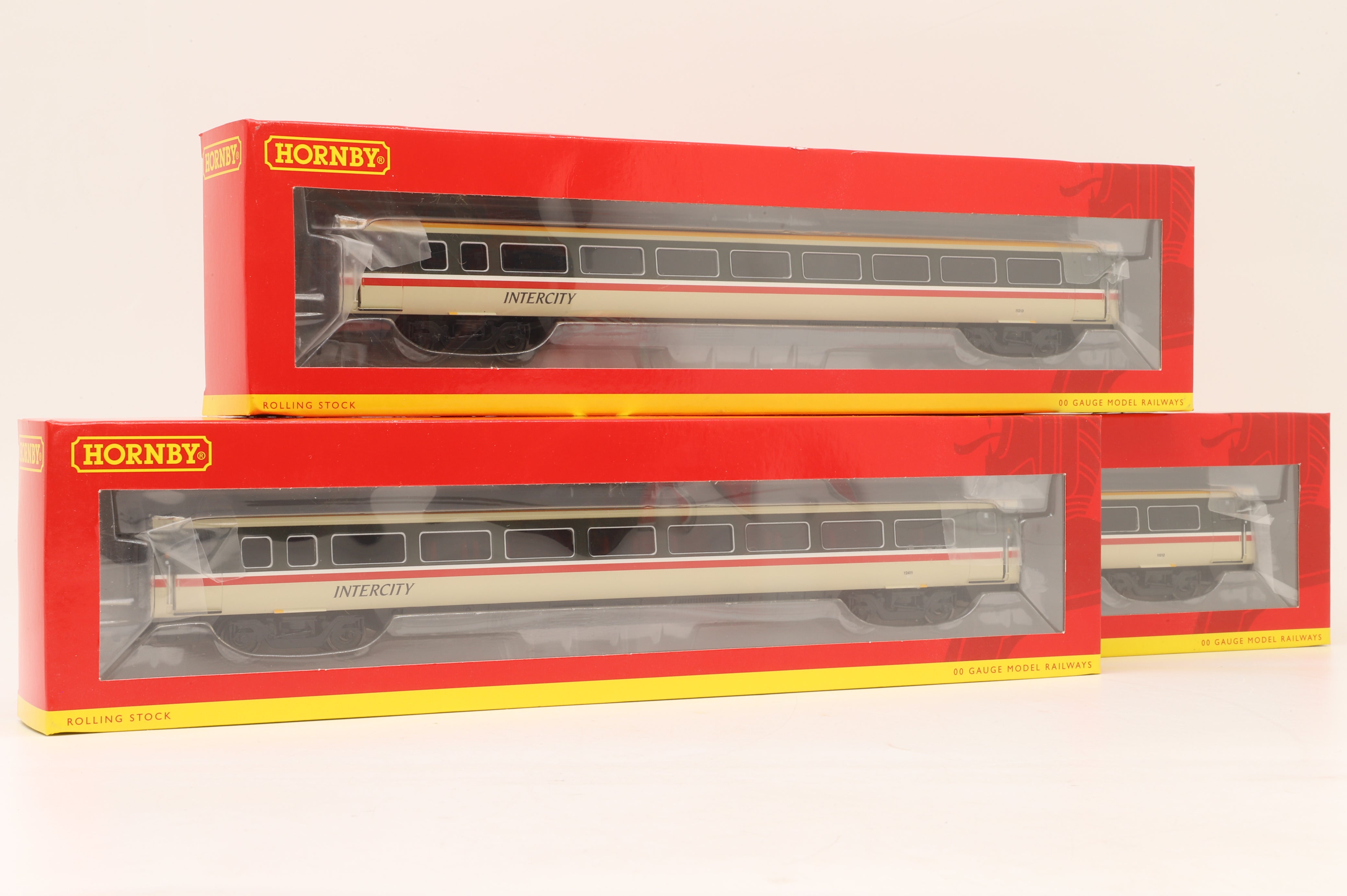 Hornby OO Rake Of 3 BR Intercity Mk4 Coaches Inc. R40156, R40152