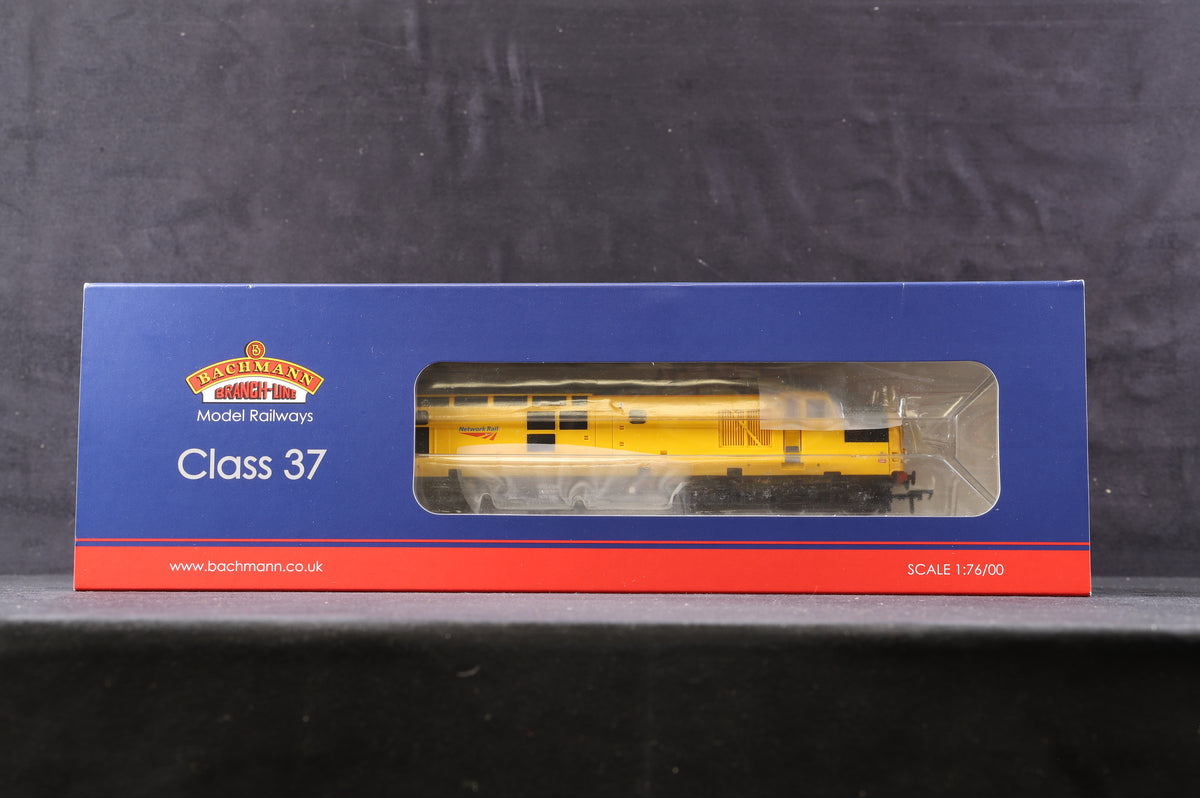 Bachmann OO 32-777Y Cl.37/0 Network Rail Yellow &#39;97303&#39;, Model Rail Excl.