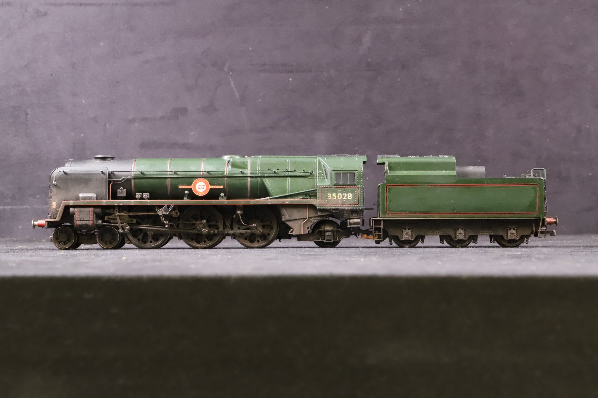 WORKSHOP Hornby OO R2169 Rebuilt Merchant Navy Class '35028' 'Clan Line' BR Green