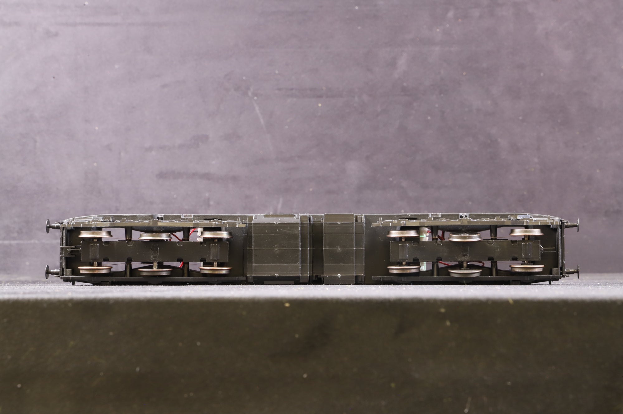 WKS Heljan OO Class 47 Chassis w/ Split Box Fuel Tank - Missing Body