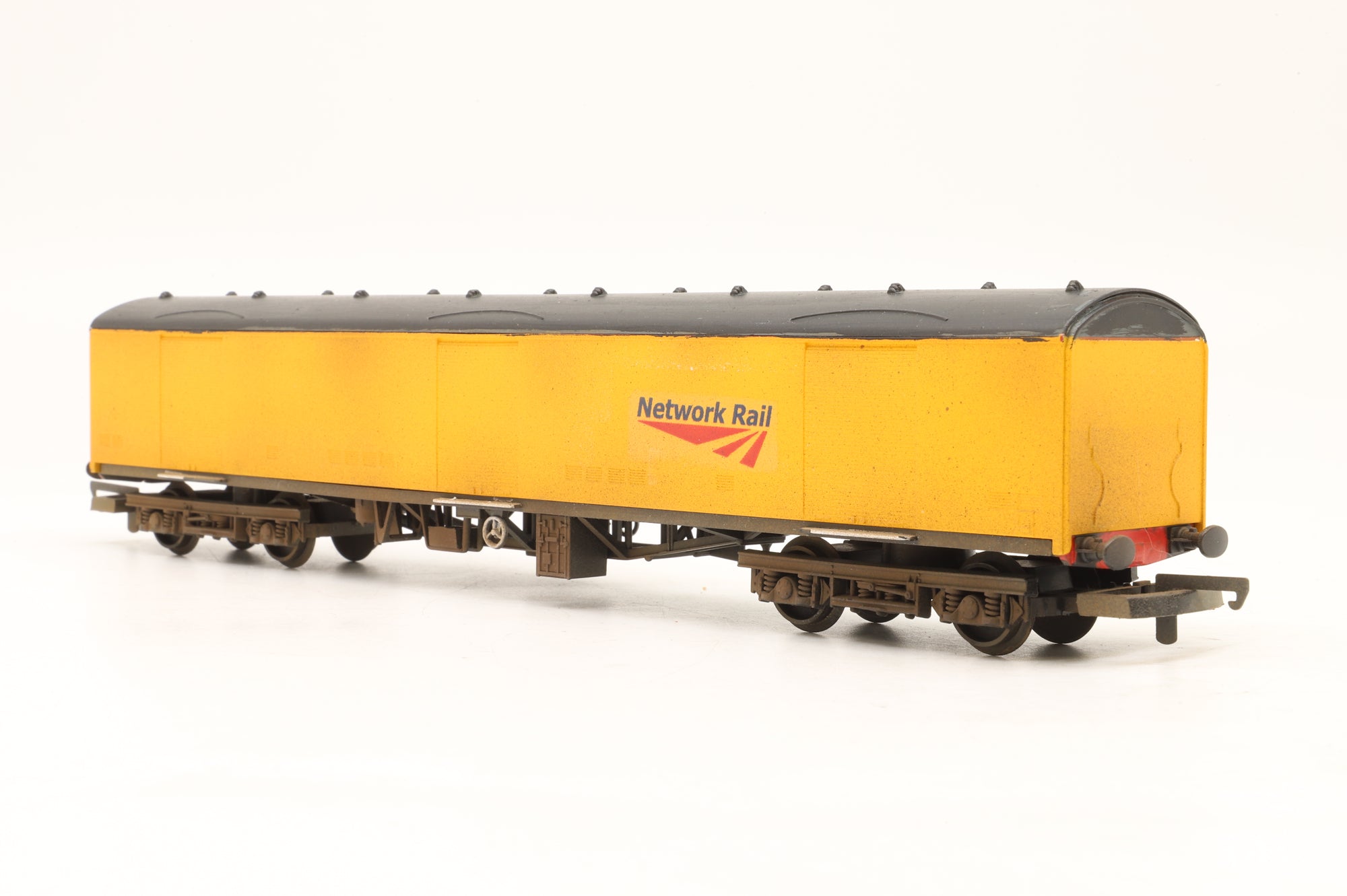 Custom OO Mk1 Super GUV in Network Rail Yellow – Weathered & Unnumbered