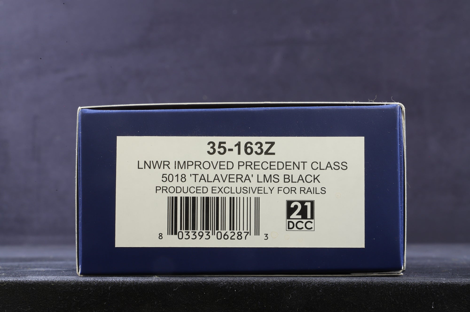 Bachmann OO 35-163Z LNWR Improved Precedent Class '5018' 'Talavera' LMS Black Excl. Rails