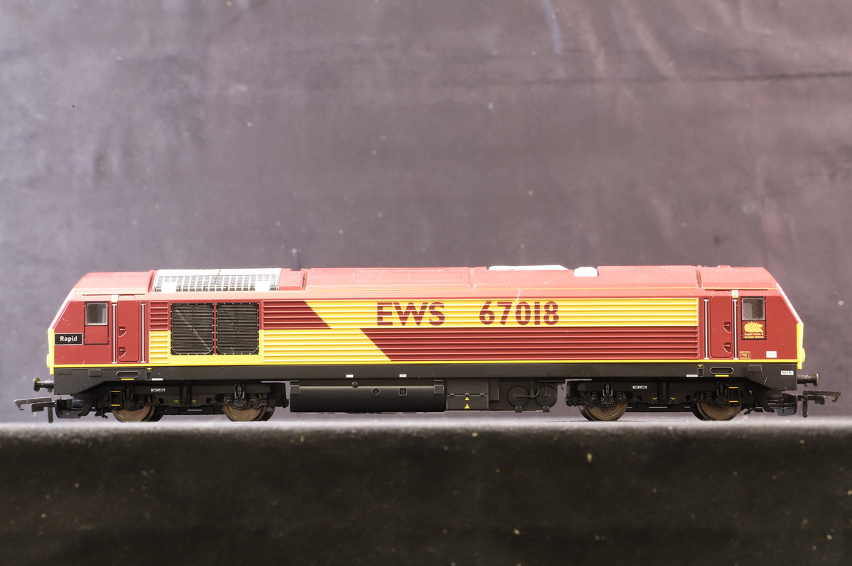 Hornby OO R2764 EWS Bo-Bo Diesel Electric Cl. 67 Loco &#39;67018&#39; &#39;Rapid&#39;