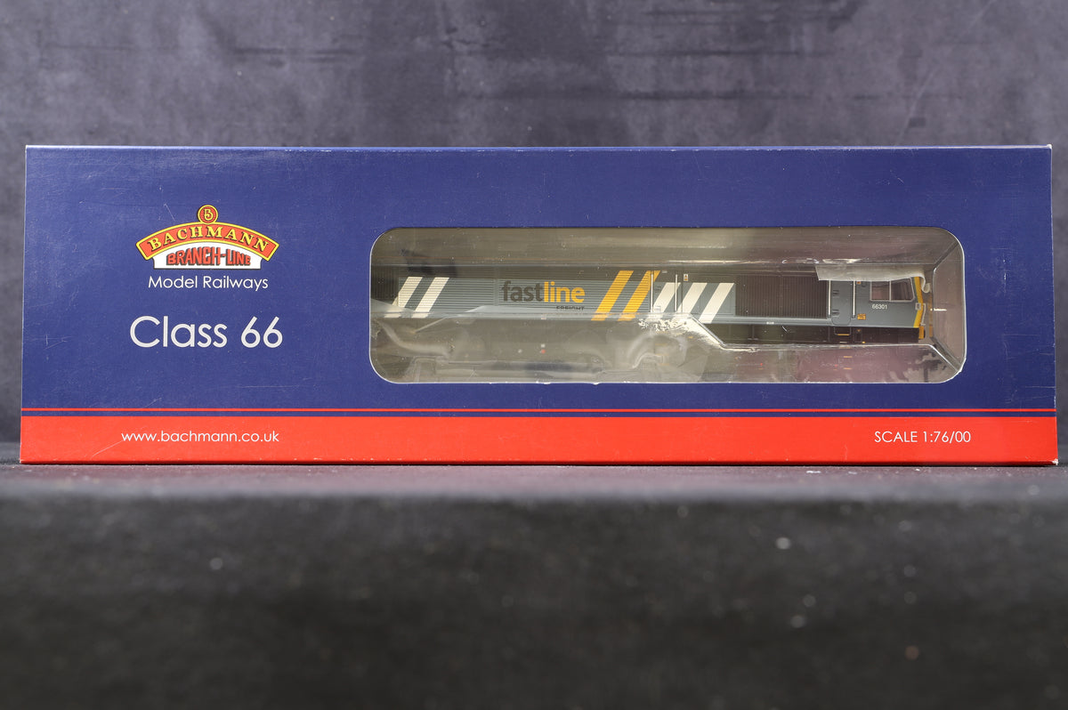 Bachmann OO 32-979Y Class 66 &#39;66301&#39; Fastline Excl. Rail Express