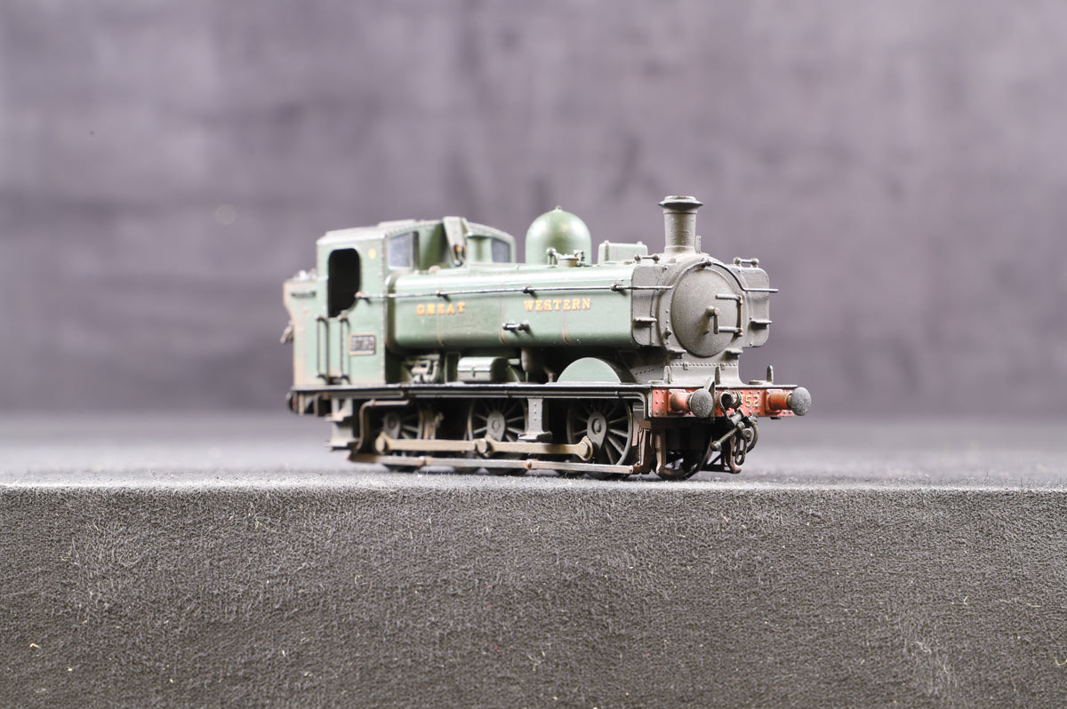 Bachmann OO Pannier Tank 0-6-0 &#39;8752&#39; GWR Green Weathered