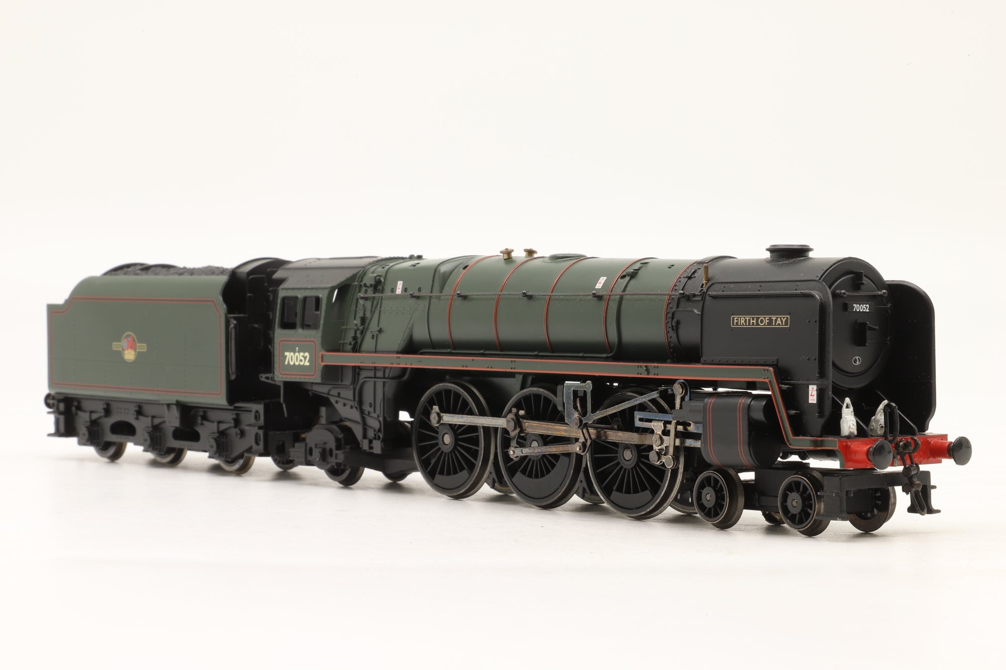 Hornby OO R2175 'Britannia Class '70052' 'Firth Of Tay' BR Lined Green L/C