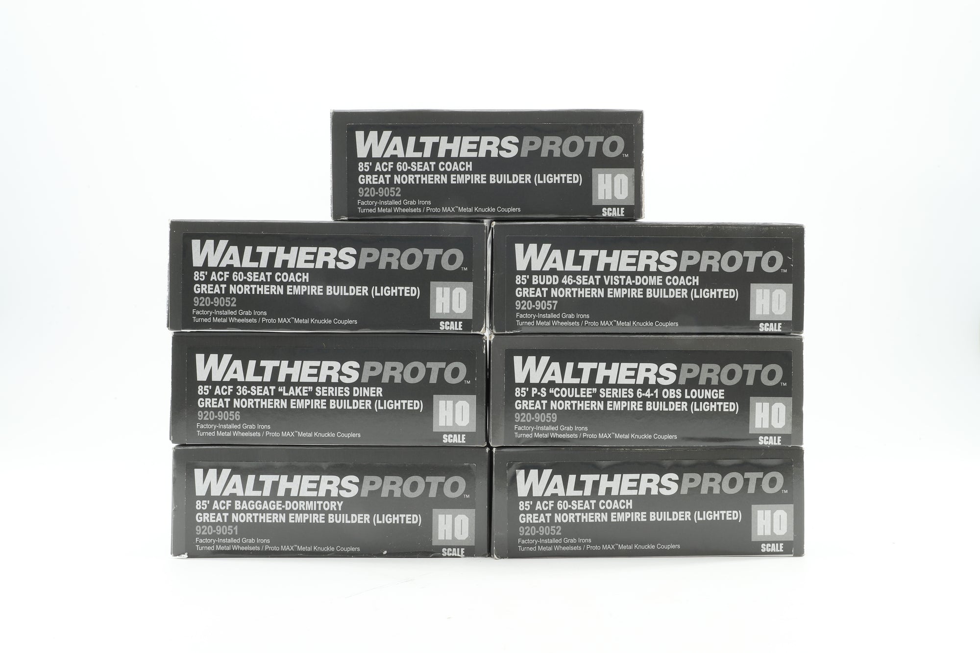 Walthers Proto HO Rake of 14 85' Great Northern Empire Builder (Lighted) Coaches, Inc. 920-9040, 9053, 9054, 9056, 9058 & 2 x 9055