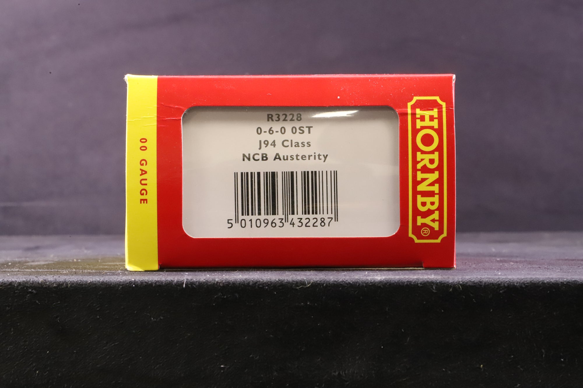 Hornby OO R3228 J94 Class NCB Austerity
