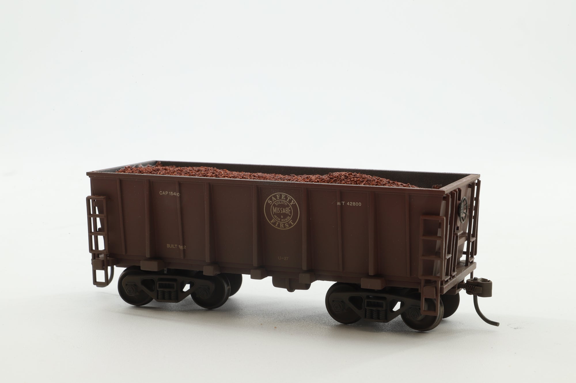 Bachmann HO 18644 x8 Rake of 8 Ore Cars in Duluth, Missabe, & Iron Range Mineral Red - Pro-Customised