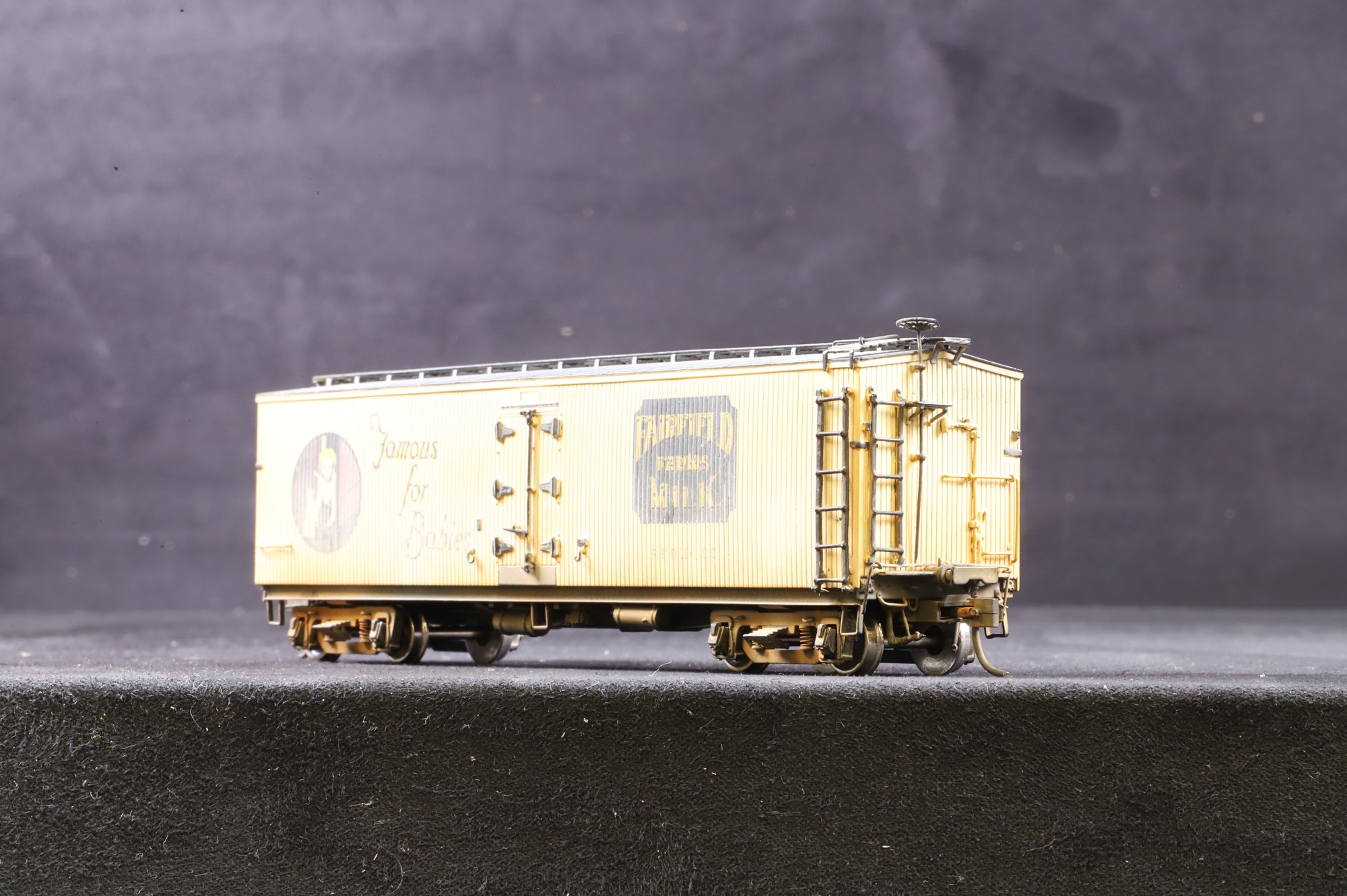 Precision Scale Co/Ironhorse Models HO Brass 41' Peaked Roof Milk Car, Fairfield Farms #100, Weathered