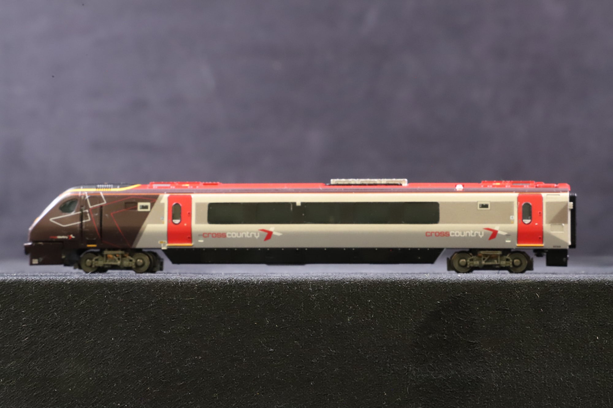 Graham Farish N Gauge 371-679 Class 220 'Voyager' 4-Car DEMU No.220009 in Arriva Cross Country Livery